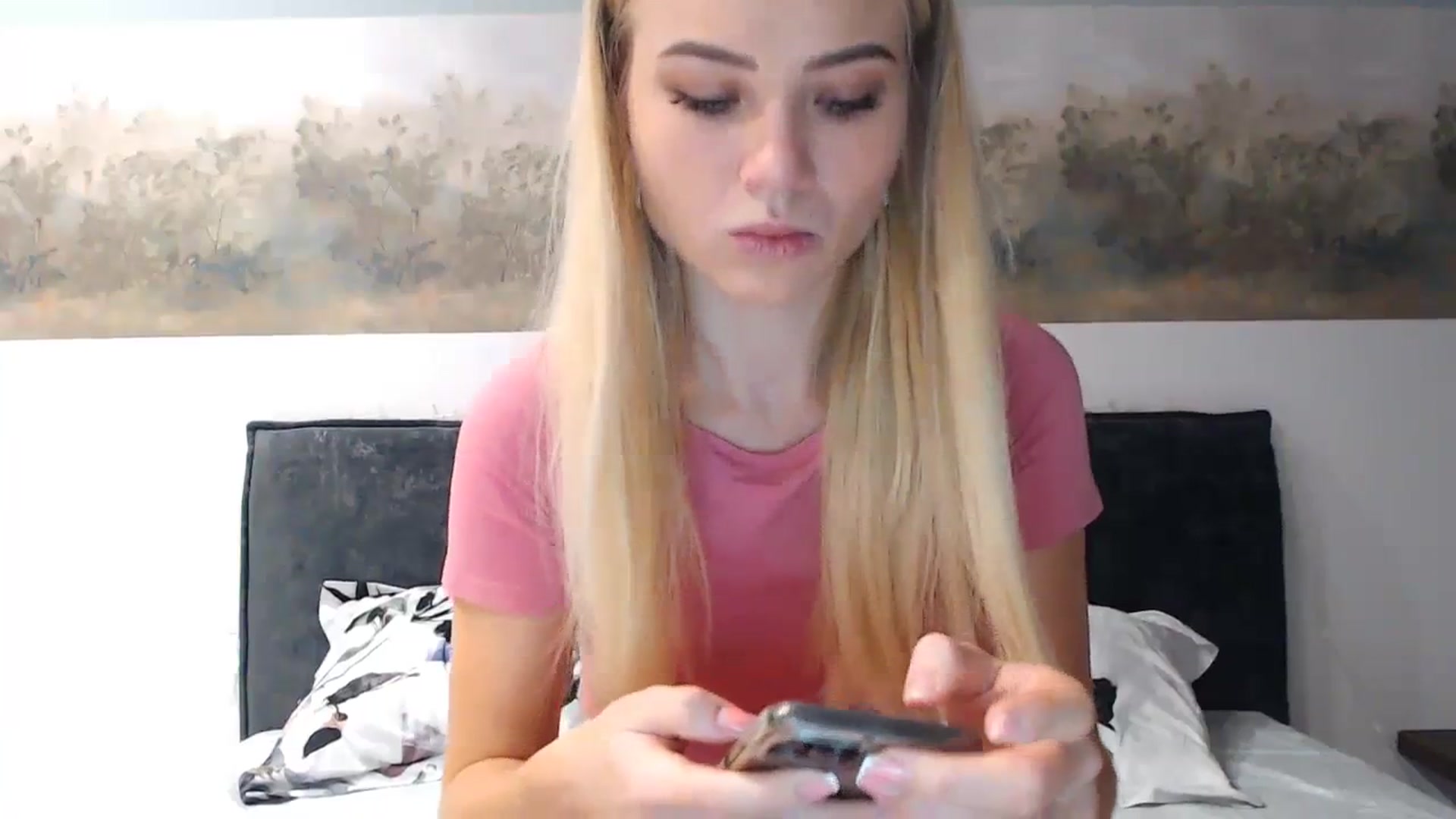 Gallery image thumbnail from bridetobe's myfreecams stream on, 01/19/2024, 05:08 image 3 of 20