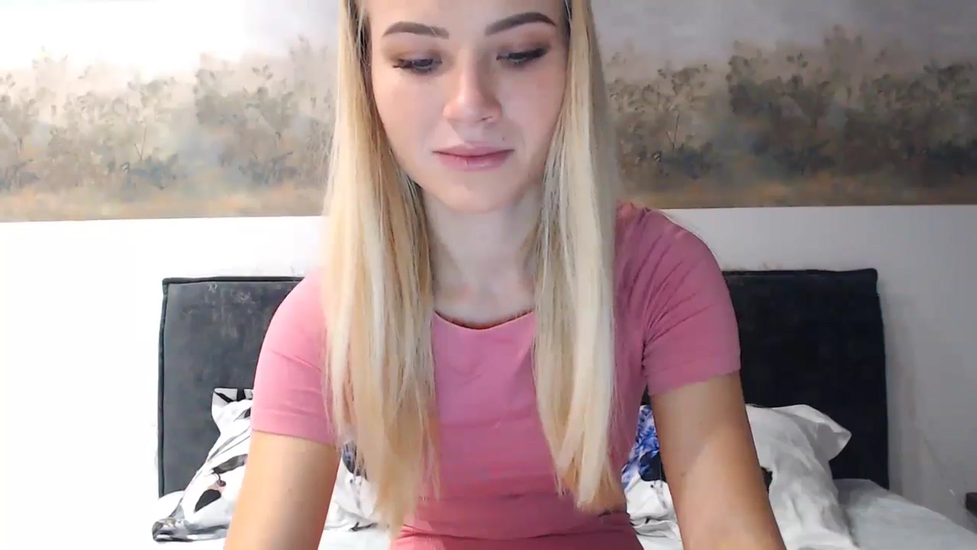 Gallery image thumbnail from bridetobe's myfreecams stream on, 01/19/2024, 05:08 image 12 of 20