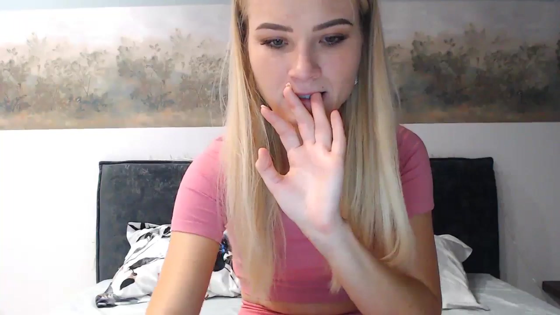 Gallery image thumbnail from bridetobe's myfreecams stream on, 01/19/2024, 05:08 image 4 of 20