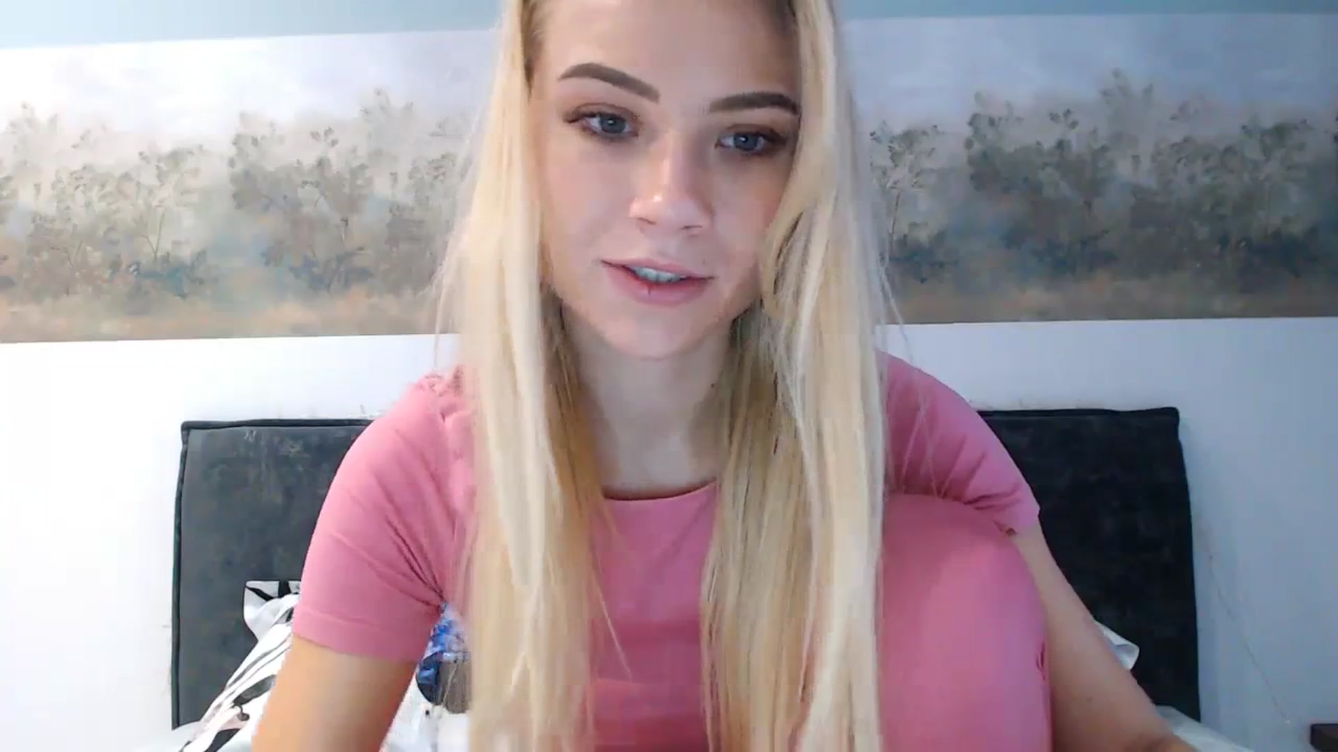 Gallery image thumbnail from bridetobe's myfreecams stream on, 01/19/2024, 06:50 image 20 of 20