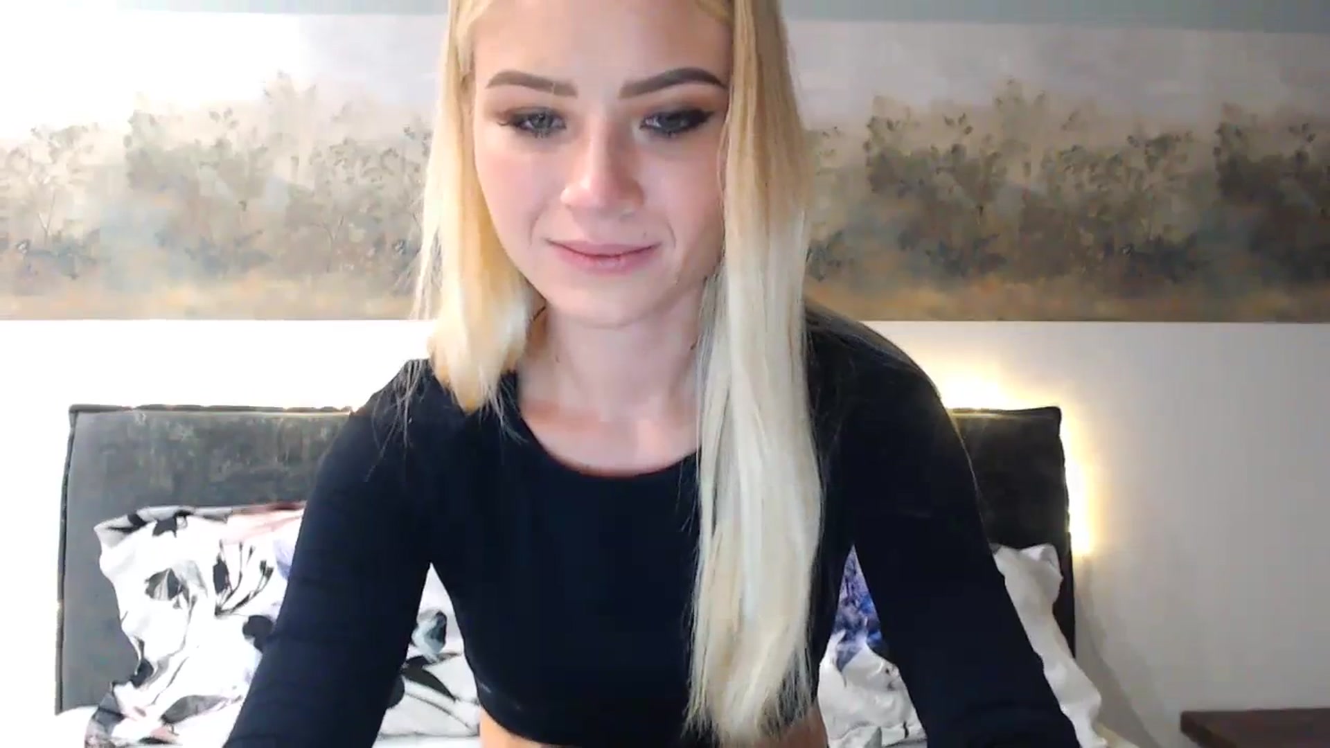 Gallery image thumbnail from bridetobe's myfreecams stream on, 01/20/2024, 01:44 image 2 of 20