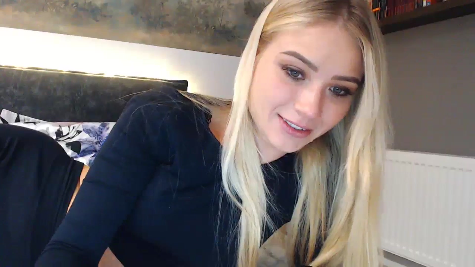 Gallery image thumbnail from bridetobe's myfreecams stream on, 01/20/2024, 01:44 image 5 of 20