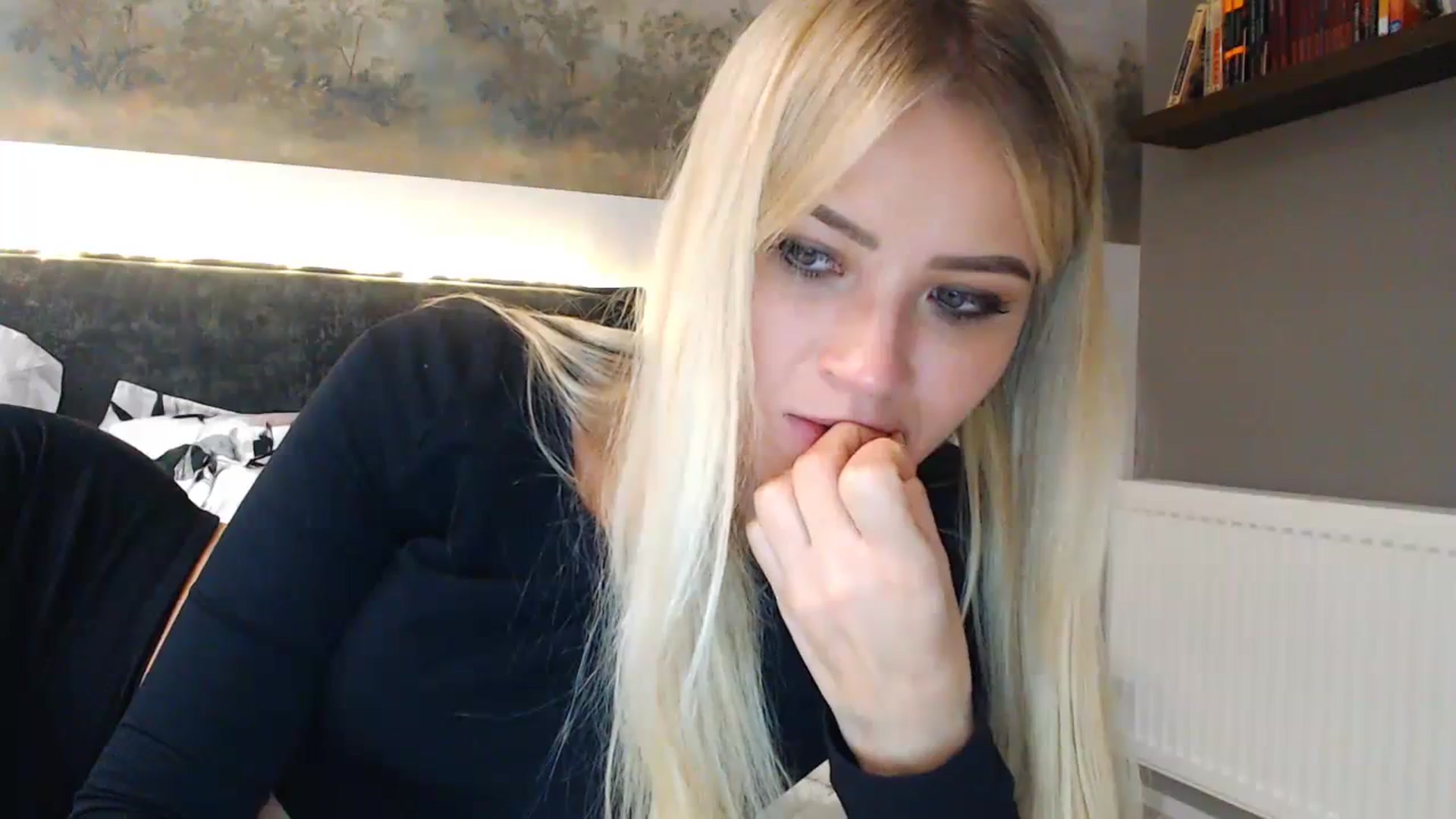 Gallery image thumbnail from bridetobe's myfreecams stream on, 01/20/2024, 01:44 image 16 of 20
