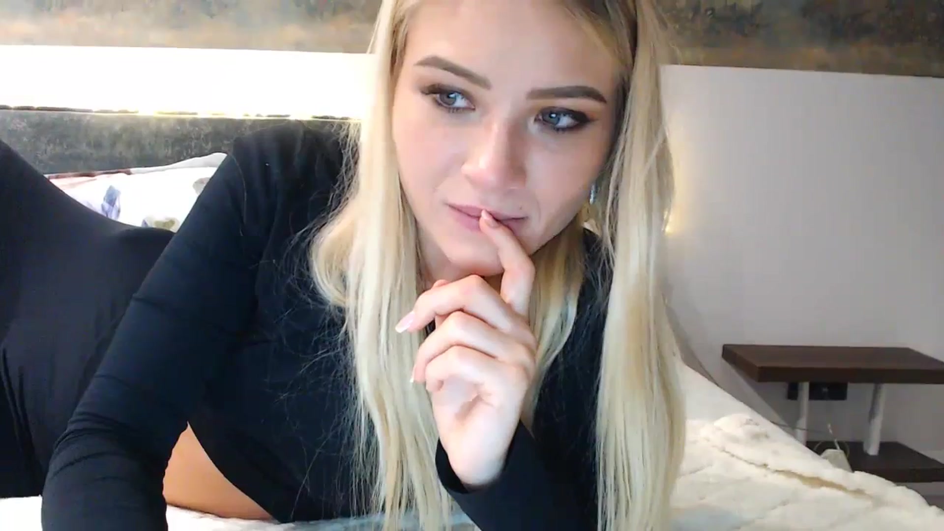 Gallery image thumbnail from bridetobe's myfreecams stream on, 01/20/2024, 01:44 image 10 of 20
