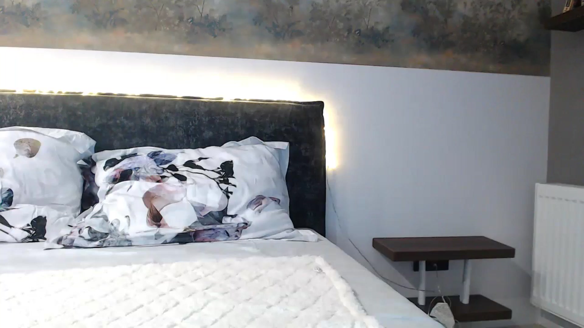 Gallery image thumbnail from bridetobe's myfreecams stream on, 01/20/2024, 06:23 image 7 of 20