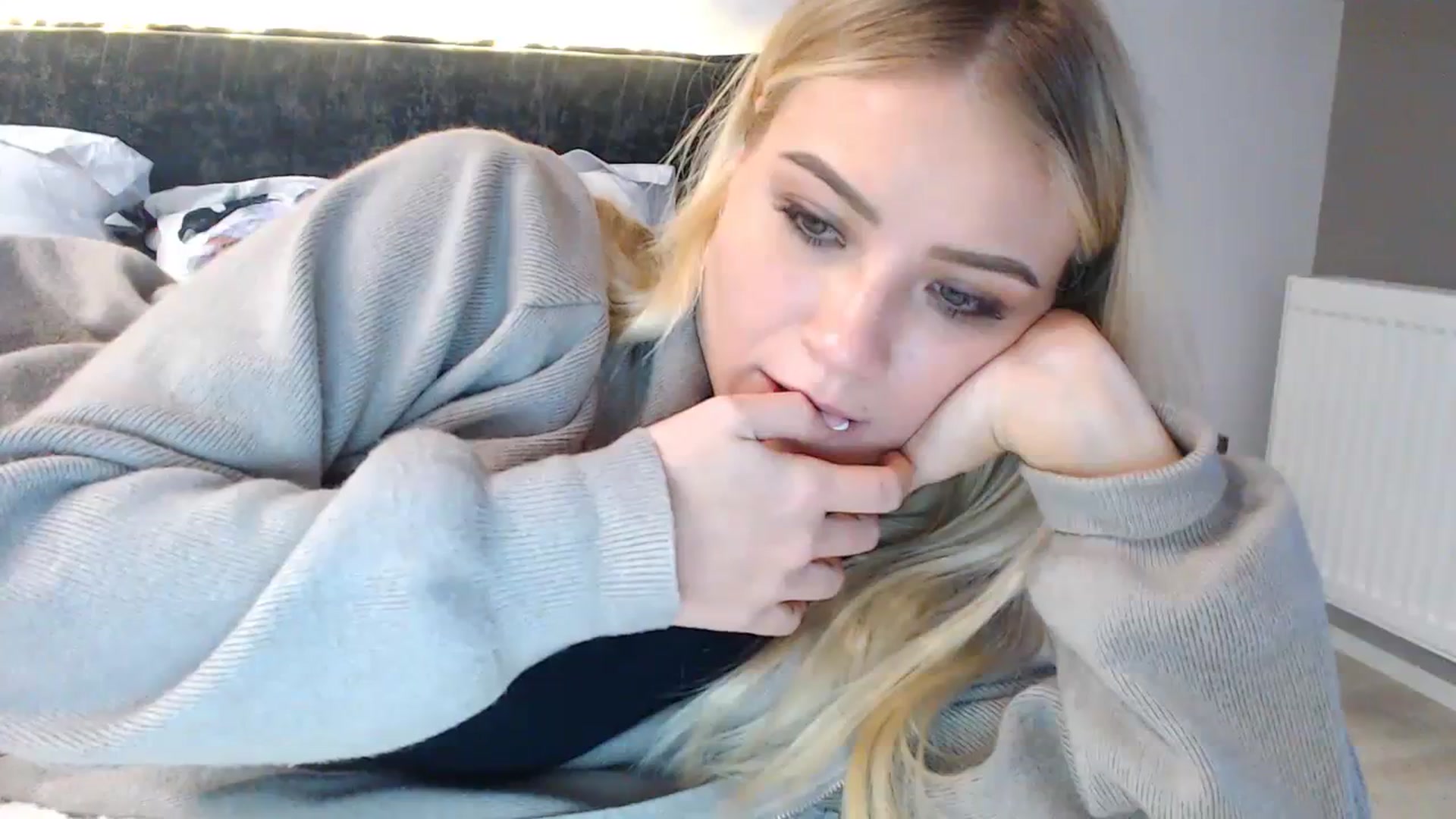 Gallery image thumbnail from bridetobe's myfreecams stream on, 01/20/2024, 06:23 image 9 of 20