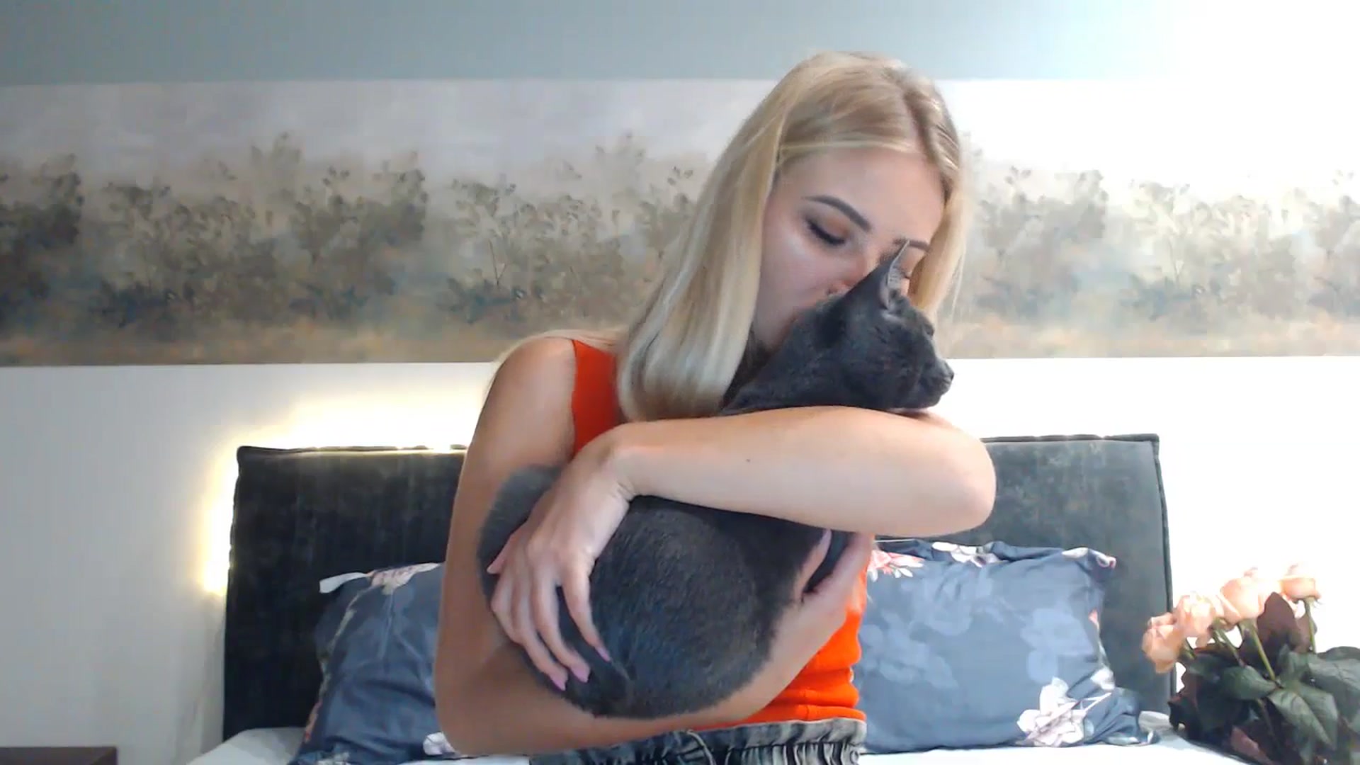 Gallery image thumbnail from bridetobe's myfreecams stream on, 02/11/2024, 02:24 image 12 of 20