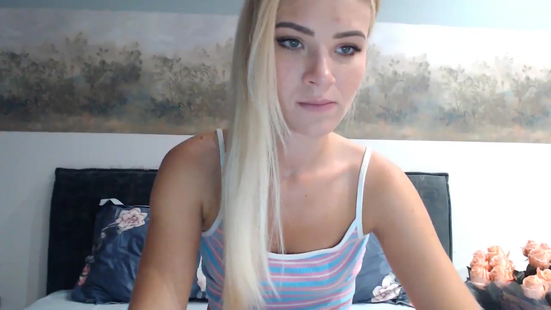 Gallery image thumbnail from bridetobe's myfreecams stream on, 02/13/2024, 04:17 image 14 of 20