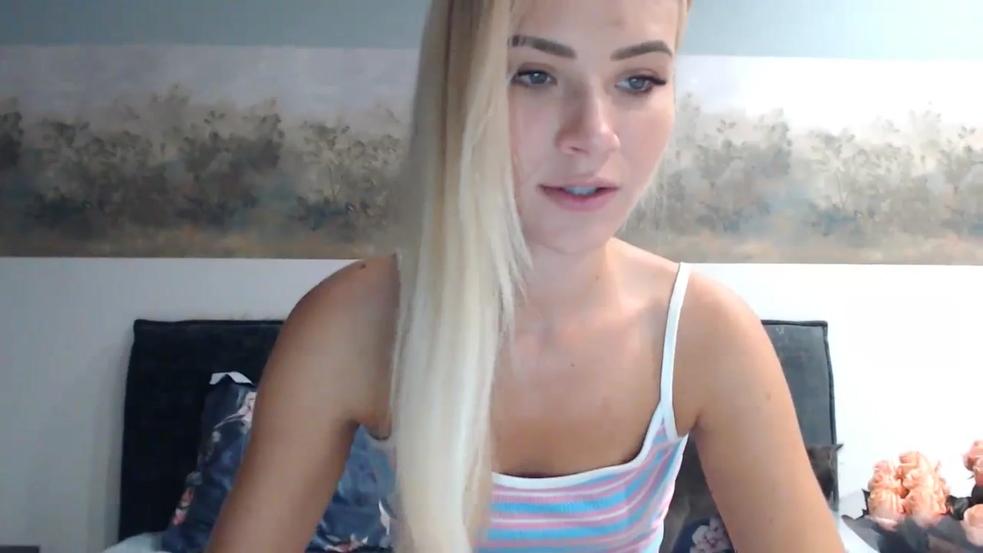 Gallery image thumbnail from bridetobe's myfreecams stream on, 02/13/2024, 04:17 image 17 of 20