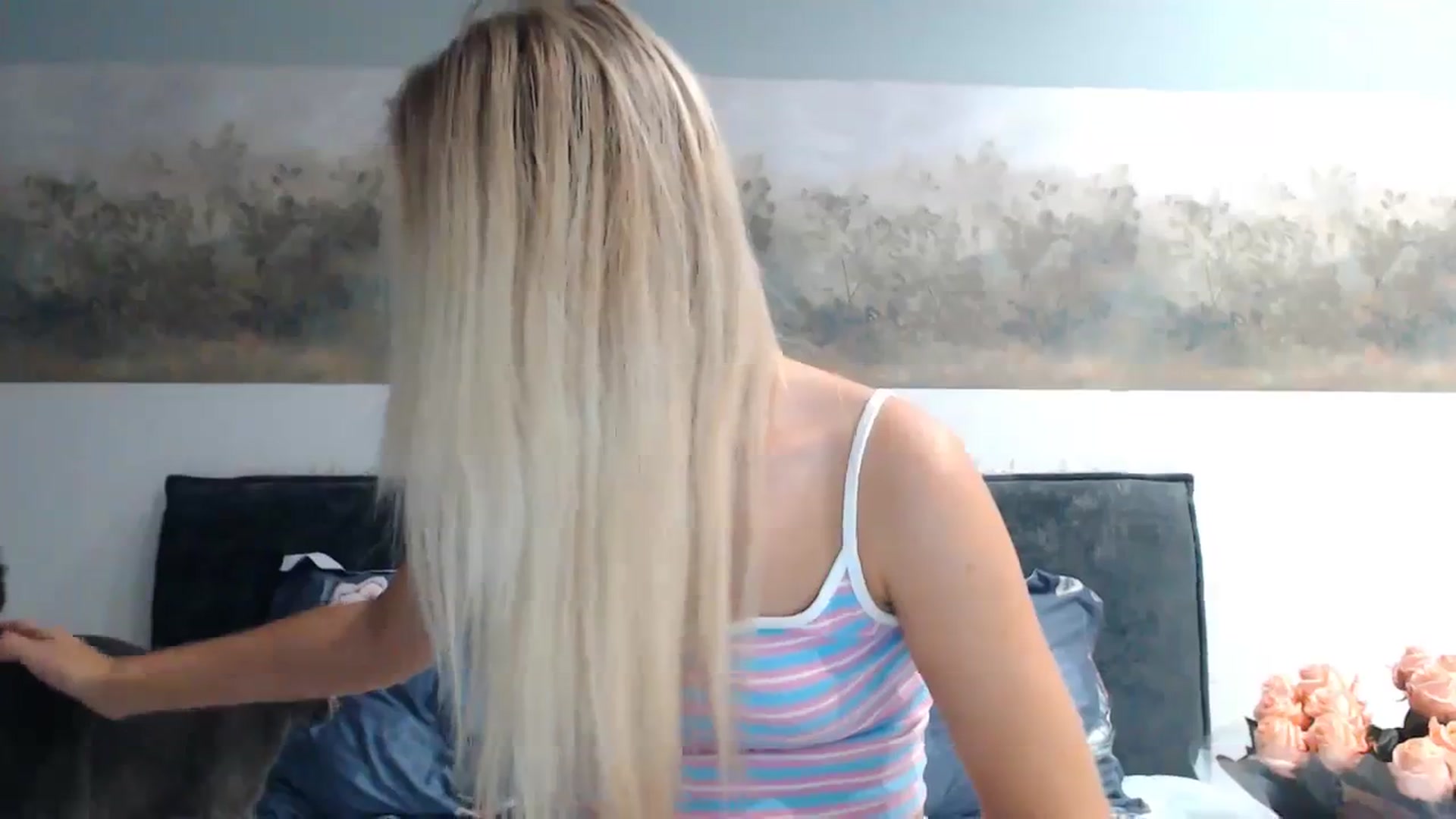 Gallery image thumbnail from bridetobe's myfreecams stream on, 02/13/2024, 04:17 image 2 of 20