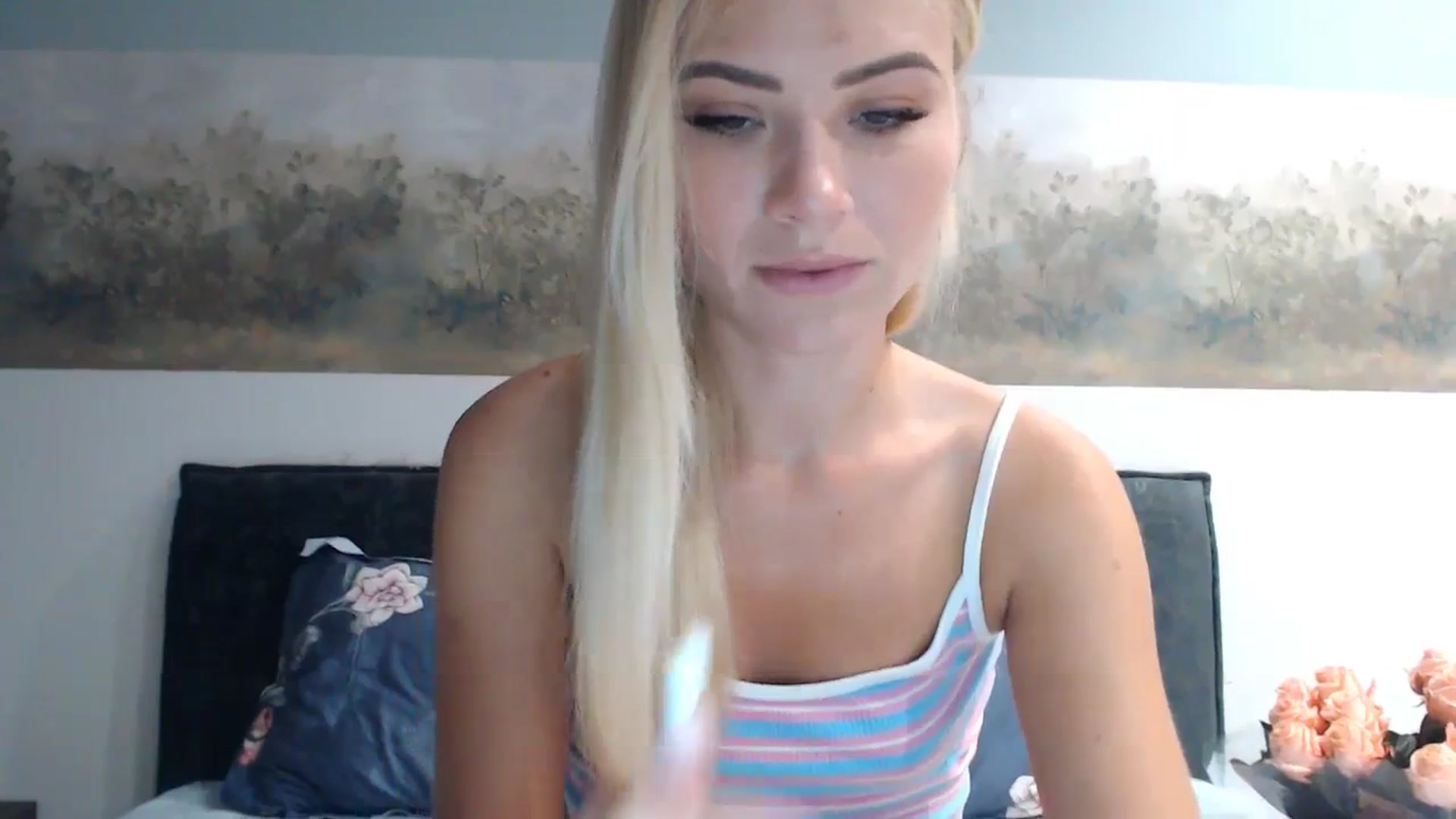 Gallery image thumbnail from bridetobe's myfreecams stream on, 02/13/2024, 04:17 image 19 of 20