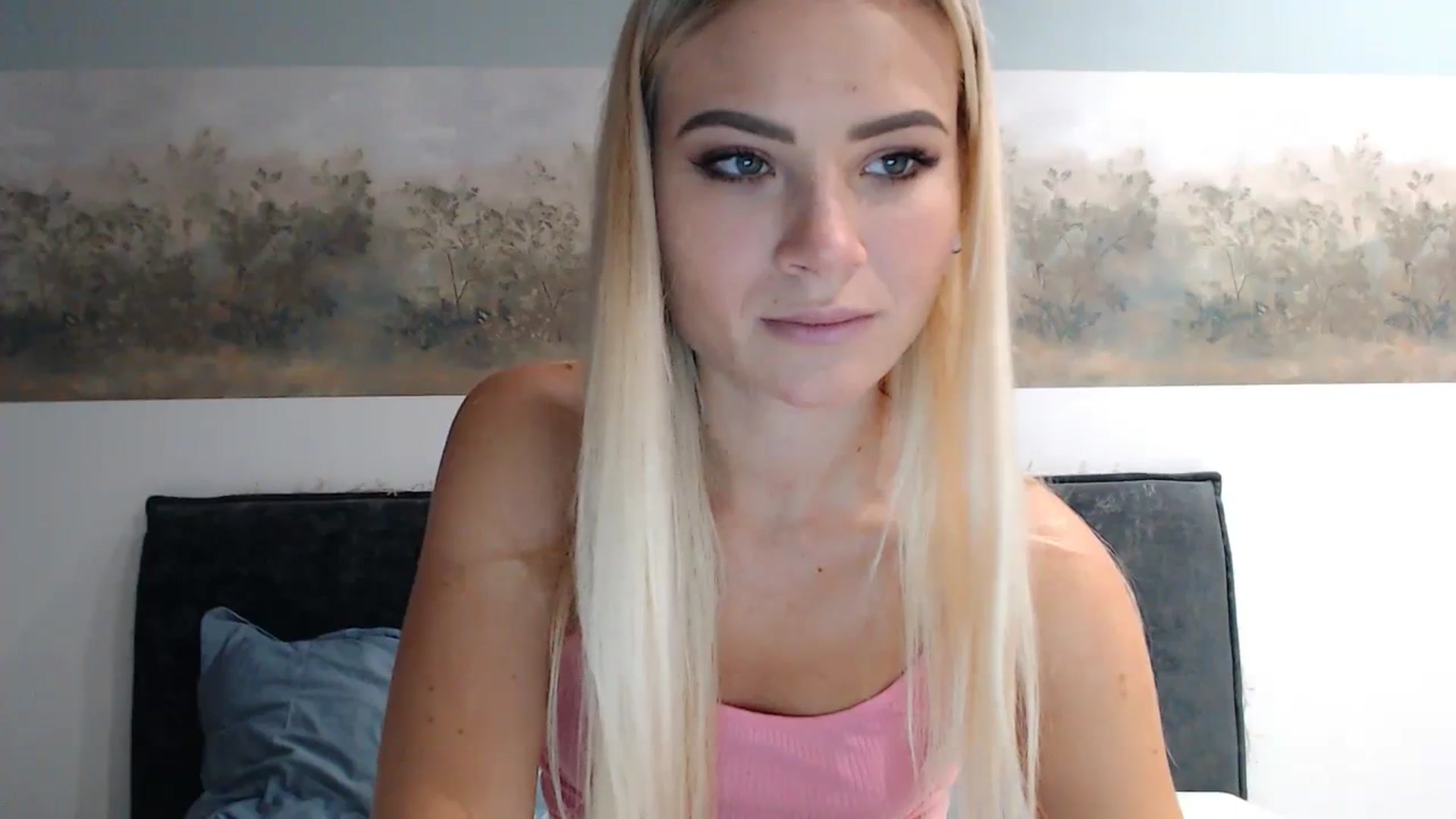 Gallery image thumbnail from bridetobe's myfreecams stream on, 02/21/2024, 24:30 image 5 of 20