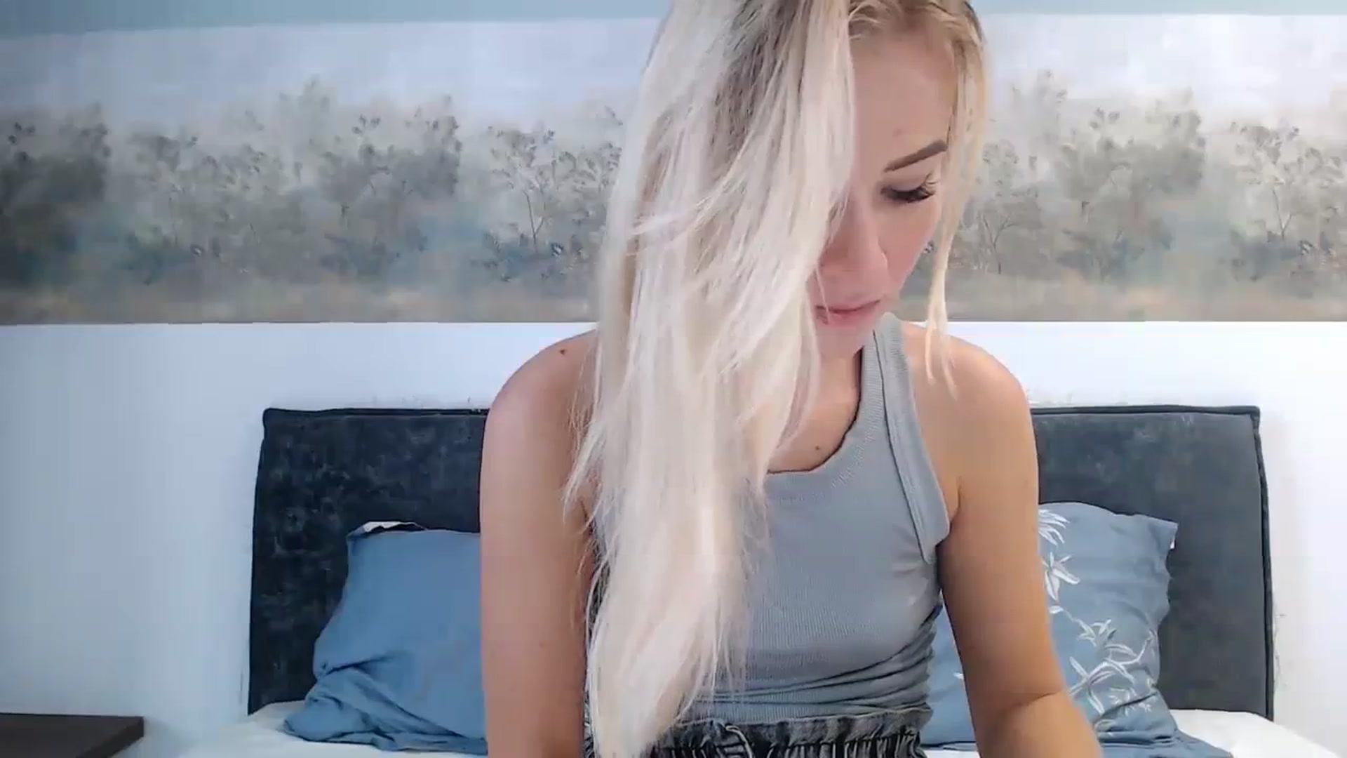 Gallery image thumbnail from bridetobe's myfreecams stream on, 02/25/2024, 05:19 image 3 of 20