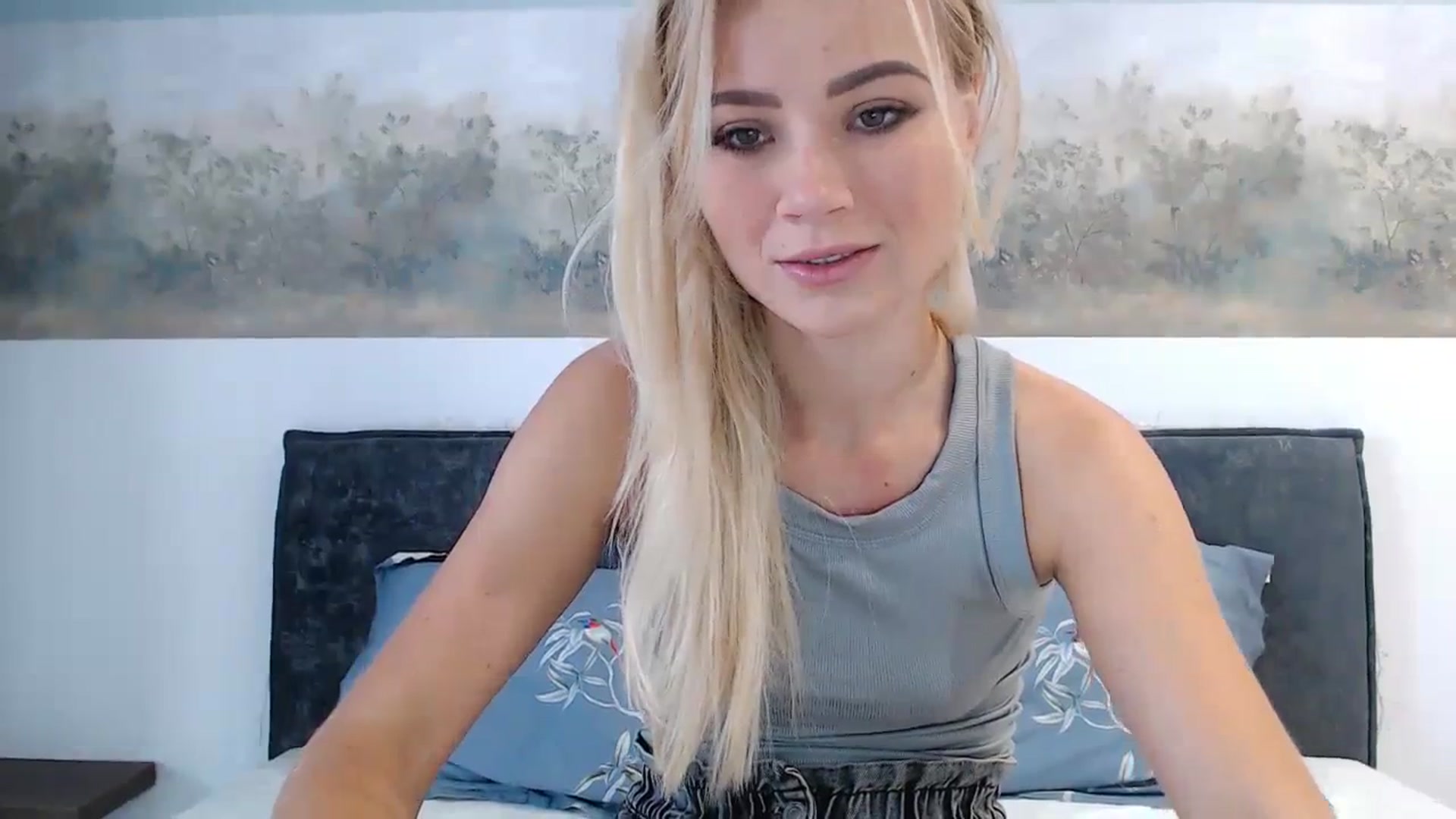 Gallery image thumbnail from bridetobe's myfreecams stream on, 02/25/2024, 05:19 image 7 of 20