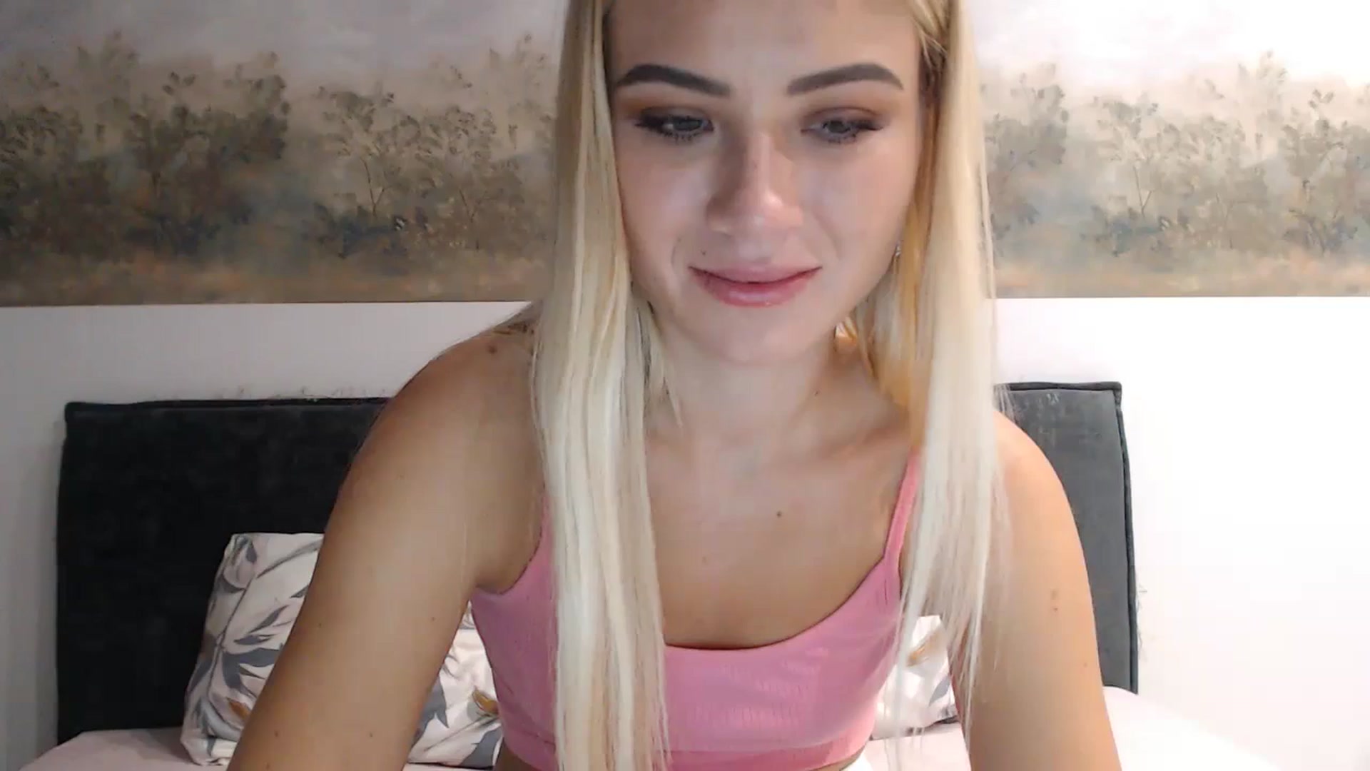 Gallery image thumbnail from bridetobe's myfreecams stream on, 03/01/2024, 05:16 image 2 of 20