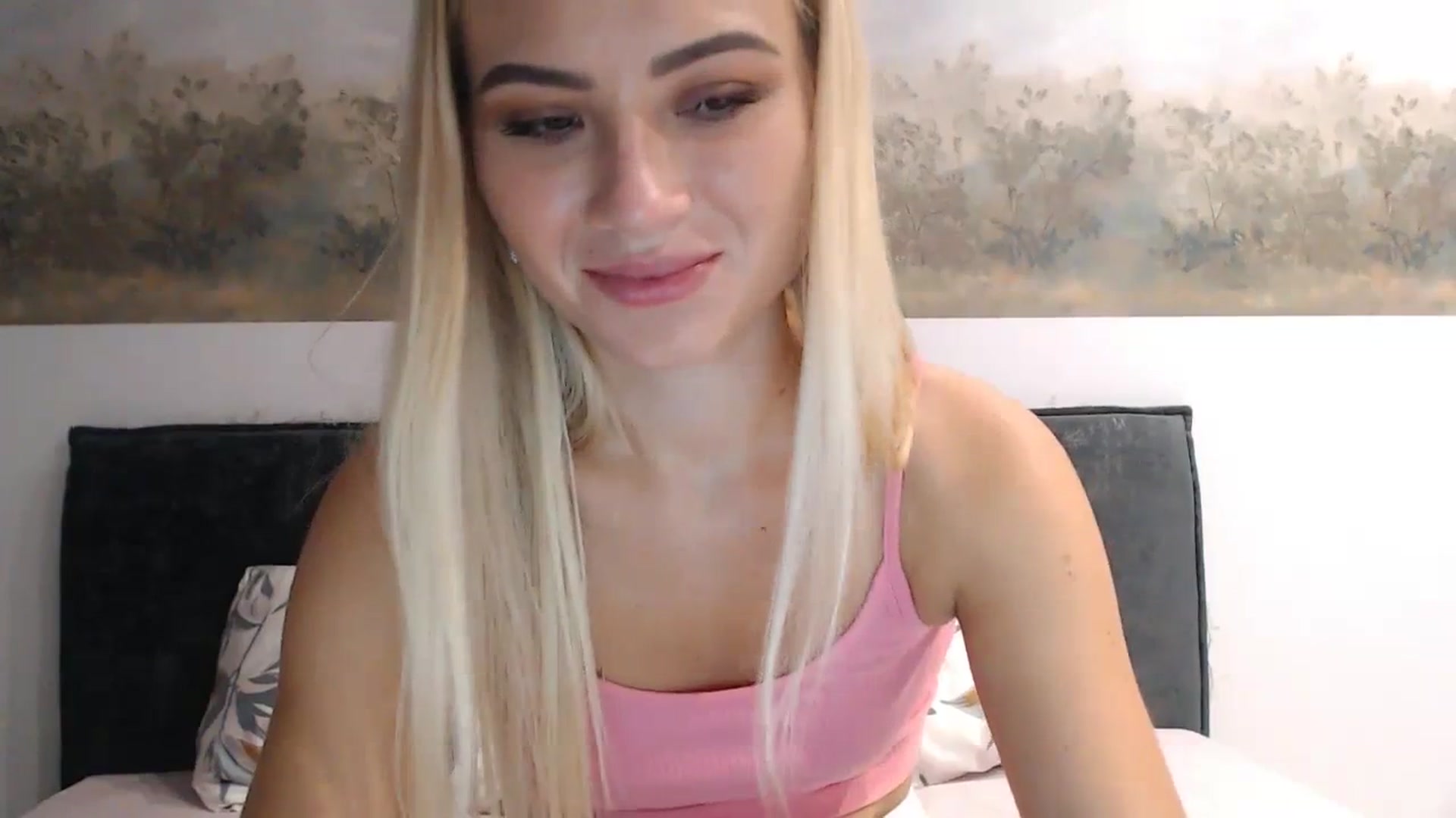 Gallery image thumbnail from bridetobe's myfreecams stream on, 03/01/2024, 05:16 image 4 of 20