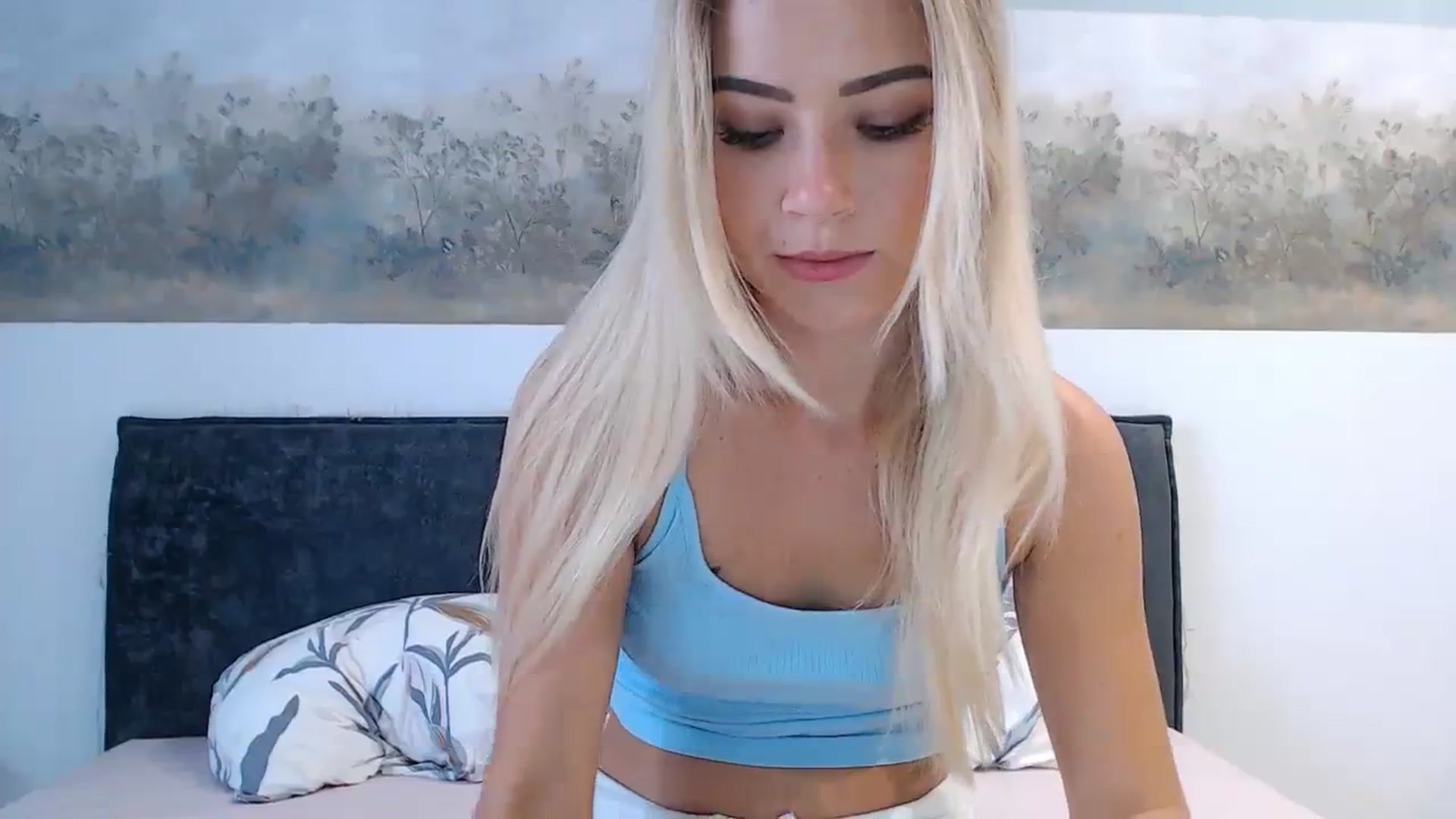 Gallery image thumbnail from bridetobe's myfreecams stream on, 03/05/2024, 06:11 image 9 of 20