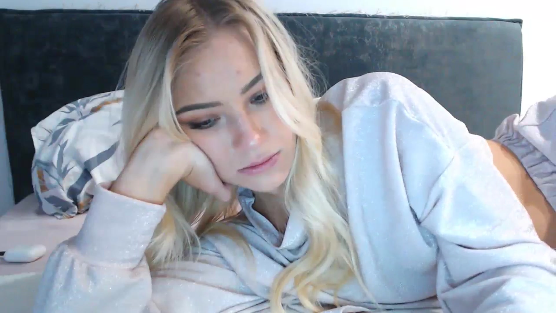 Gallery image thumbnail from bridetobe's myfreecams stream on, 03/07/2024, 05:00 image 18 of 20
