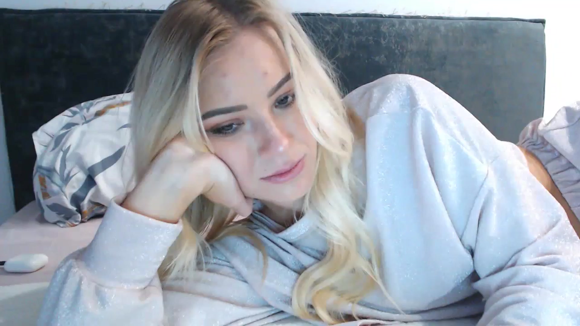 Gallery image thumbnail from bridetobe's myfreecams stream on, 03/07/2024, 05:00 image 16 of 20
