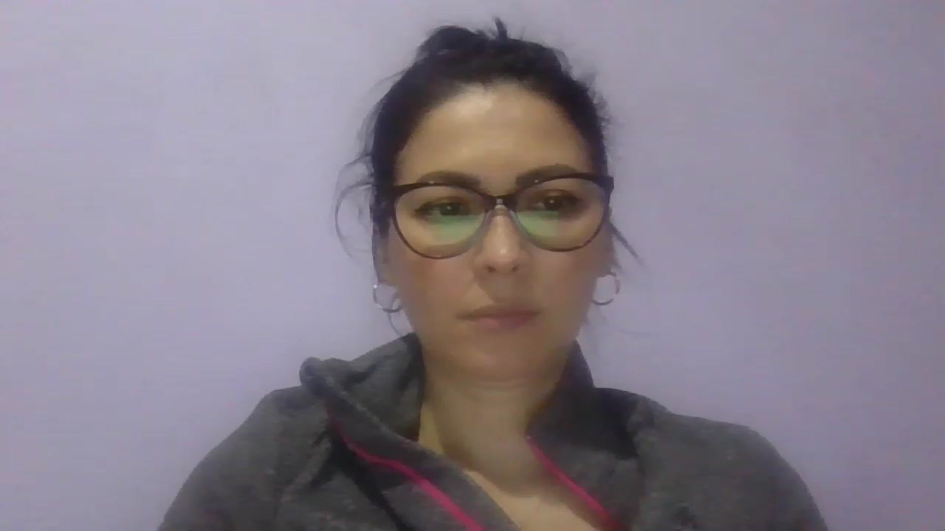 Gallery image thumbnail from brunette_glam's myfreecams stream on, 01/20/2023, 16:38 image 13 of 20