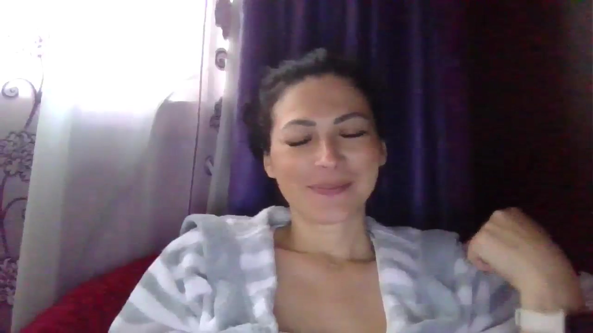 Gallery image thumbnail from brunette_glam's myfreecams stream on, 07/26/2023, 16:51 image 5 of 20