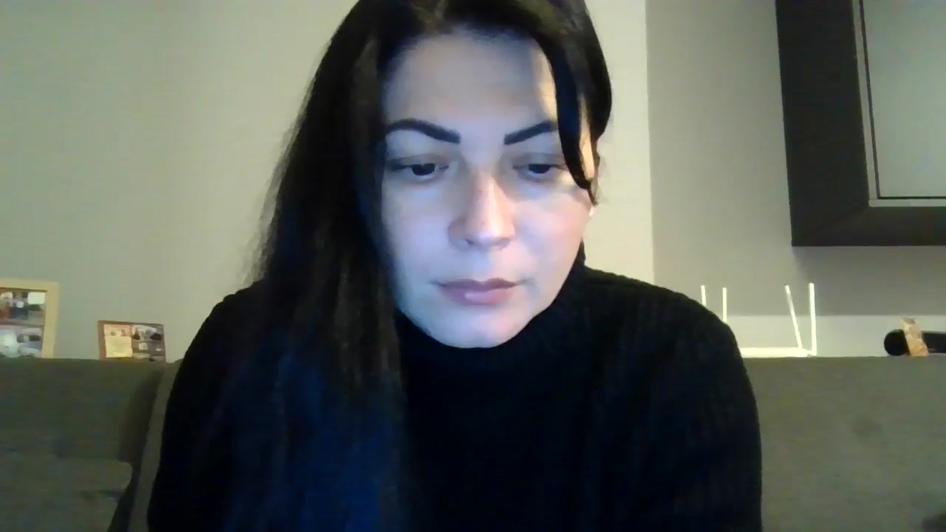 Gallery image thumbnail from brunette_glam's myfreecams stream on, 01/09/2024, 16:51 image 10 of 20