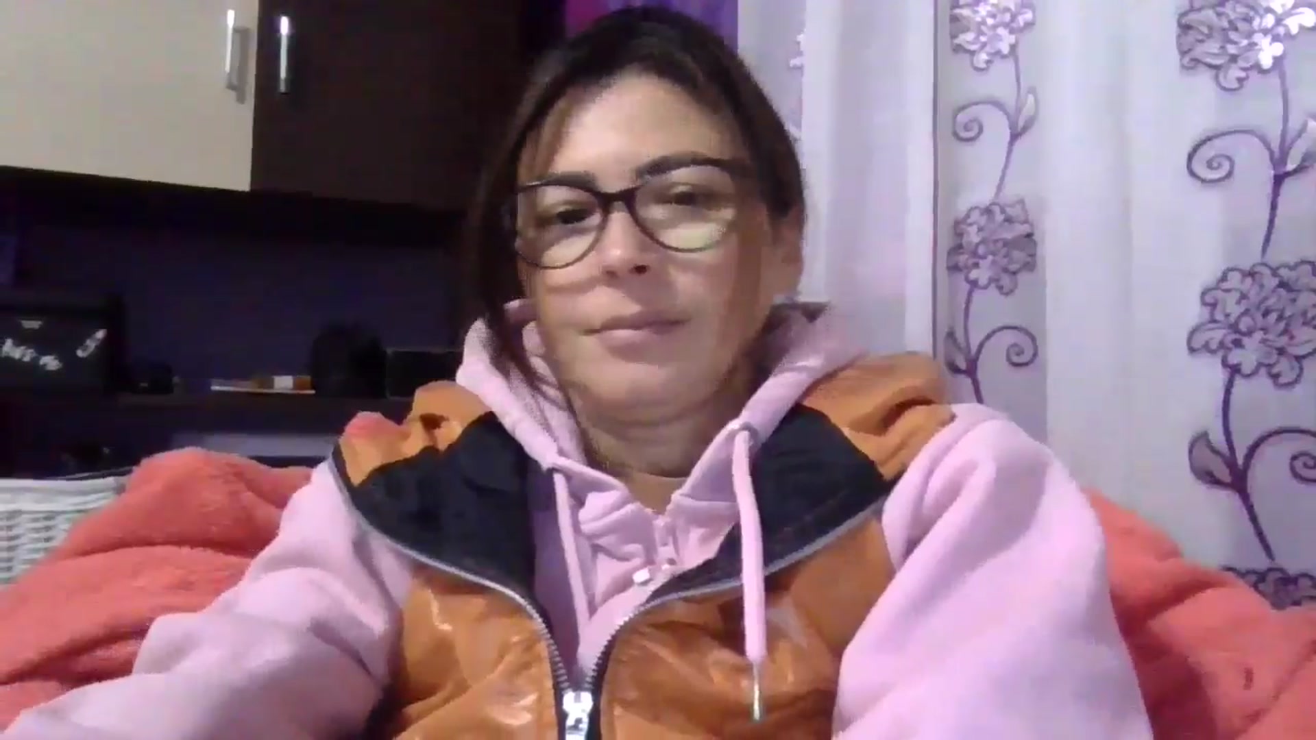 Gallery image thumbnail from brunette_glam's myfreecams stream on, 10/27/2024, 17:51 image 11 of 20