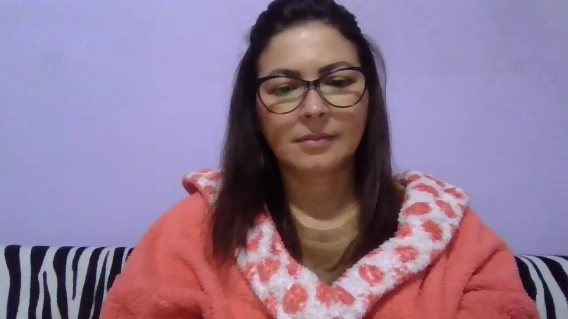 Gallery image thumbnail from brunette_glam's myfreecams stream on, 10/31/2024, 20:21 image 18 of 20