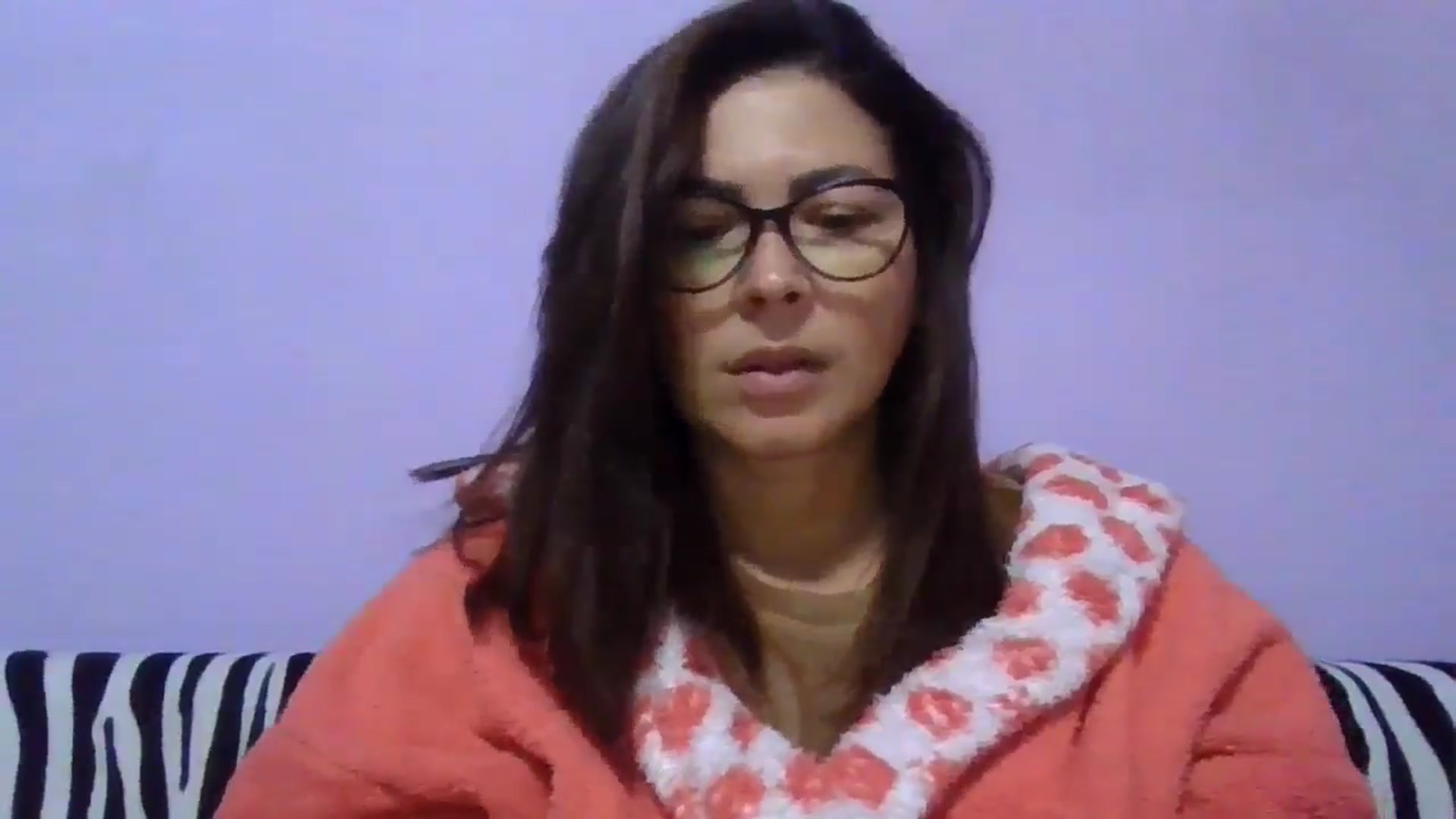 Gallery image thumbnail from brunette_glam's myfreecams stream on, 10/31/2024, 20:21 image 19 of 20