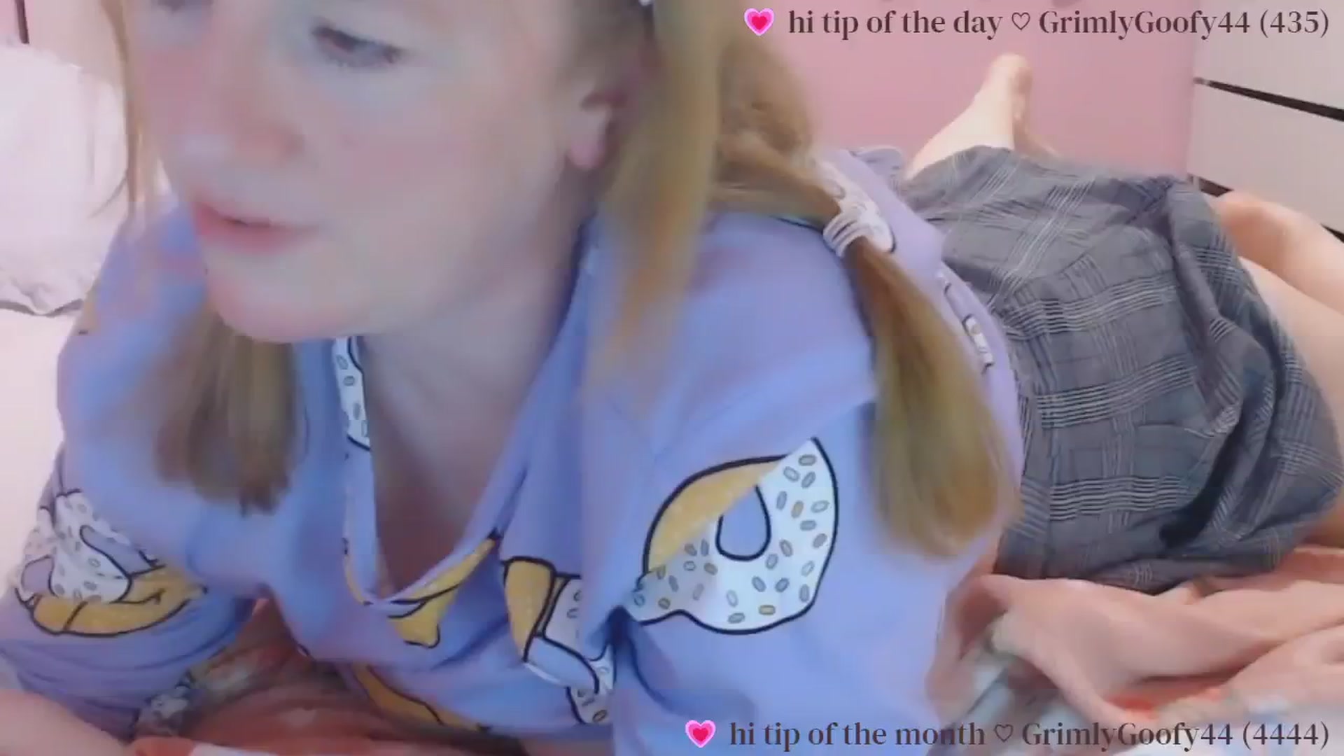 Gallery image thumbnail from bubblegumbun's myfreecams stream on, 03/25/2025, 24:05 image 13 of 20