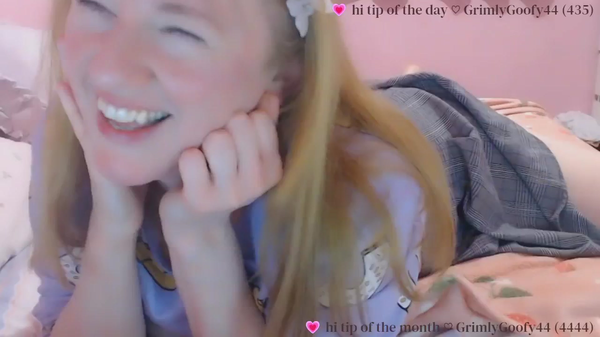 Gallery image thumbnail from bubblegumbun's myfreecams stream on, 03/25/2025, 24:05 image 19 of 20