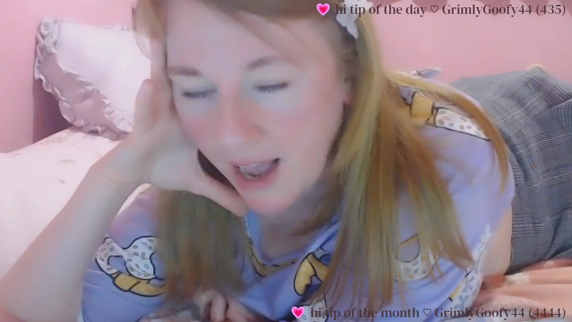 Gallery image thumbnail from bubblegumbun's myfreecams stream on, 03/25/2025, 24:05 image 20 of 20