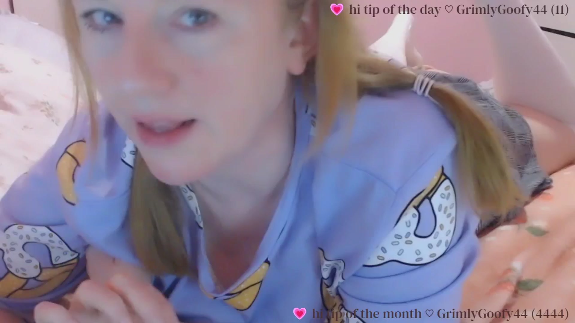 Gallery image thumbnail from bubblegumbun's myfreecams stream on, 03/25/2025, 24:05 image 3 of 20