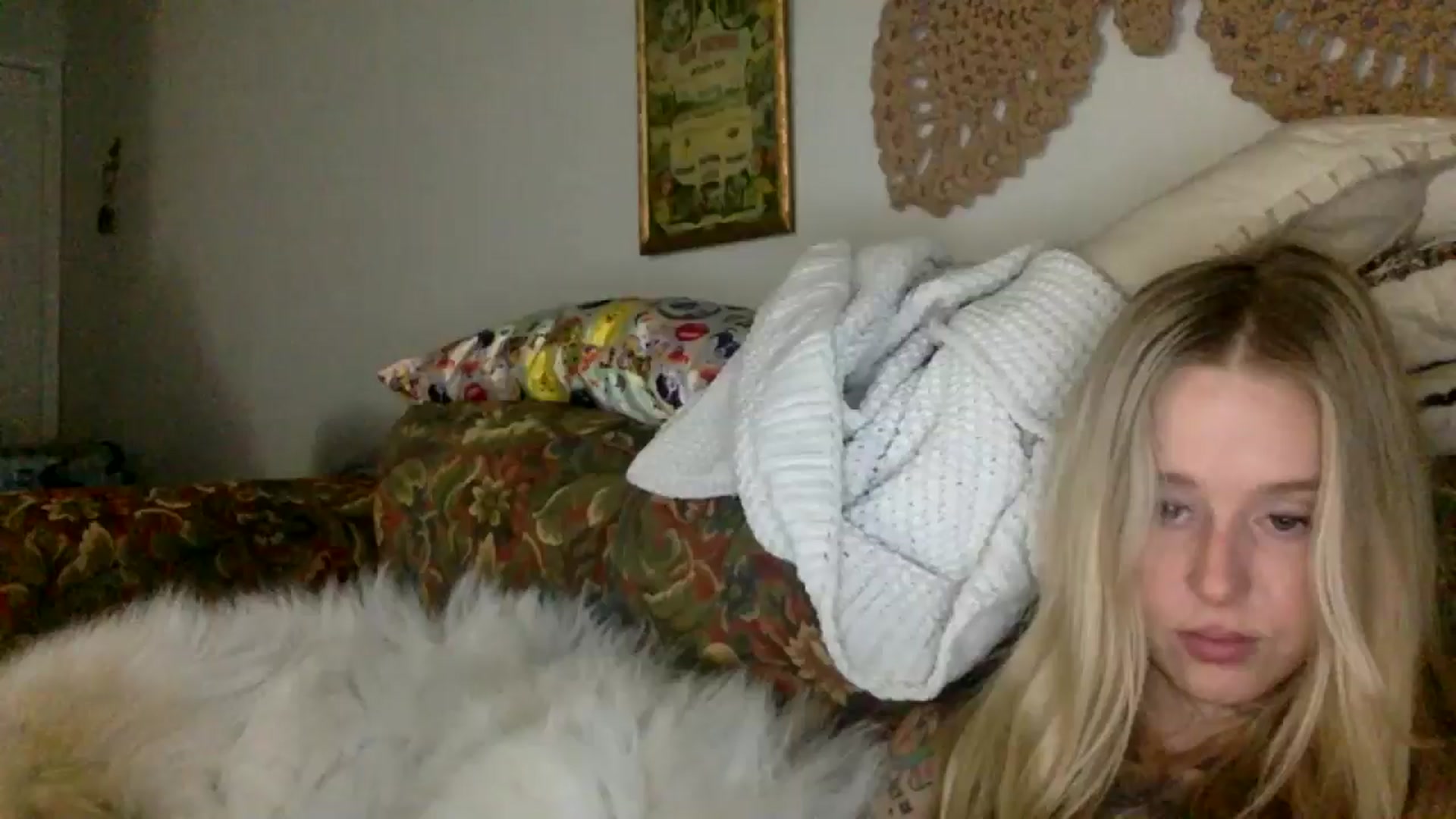 Gallery image thumbnail from bunnygirl's myfreecams stream on, 12/04/2025, 22:08 image 13 of 20