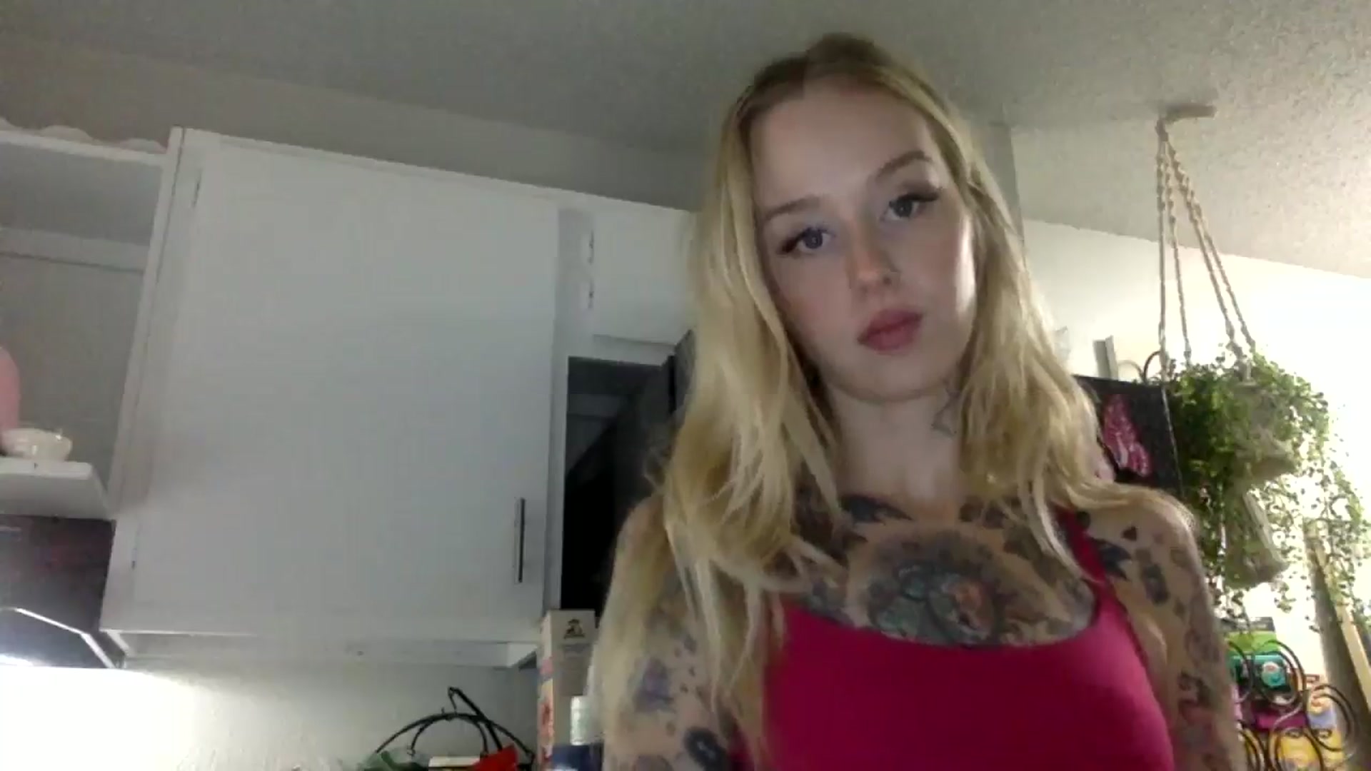 Gallery image thumbnail from bunnygirl's myfreecams stream on, 12/04/2025, 22:08 image 4 of 20