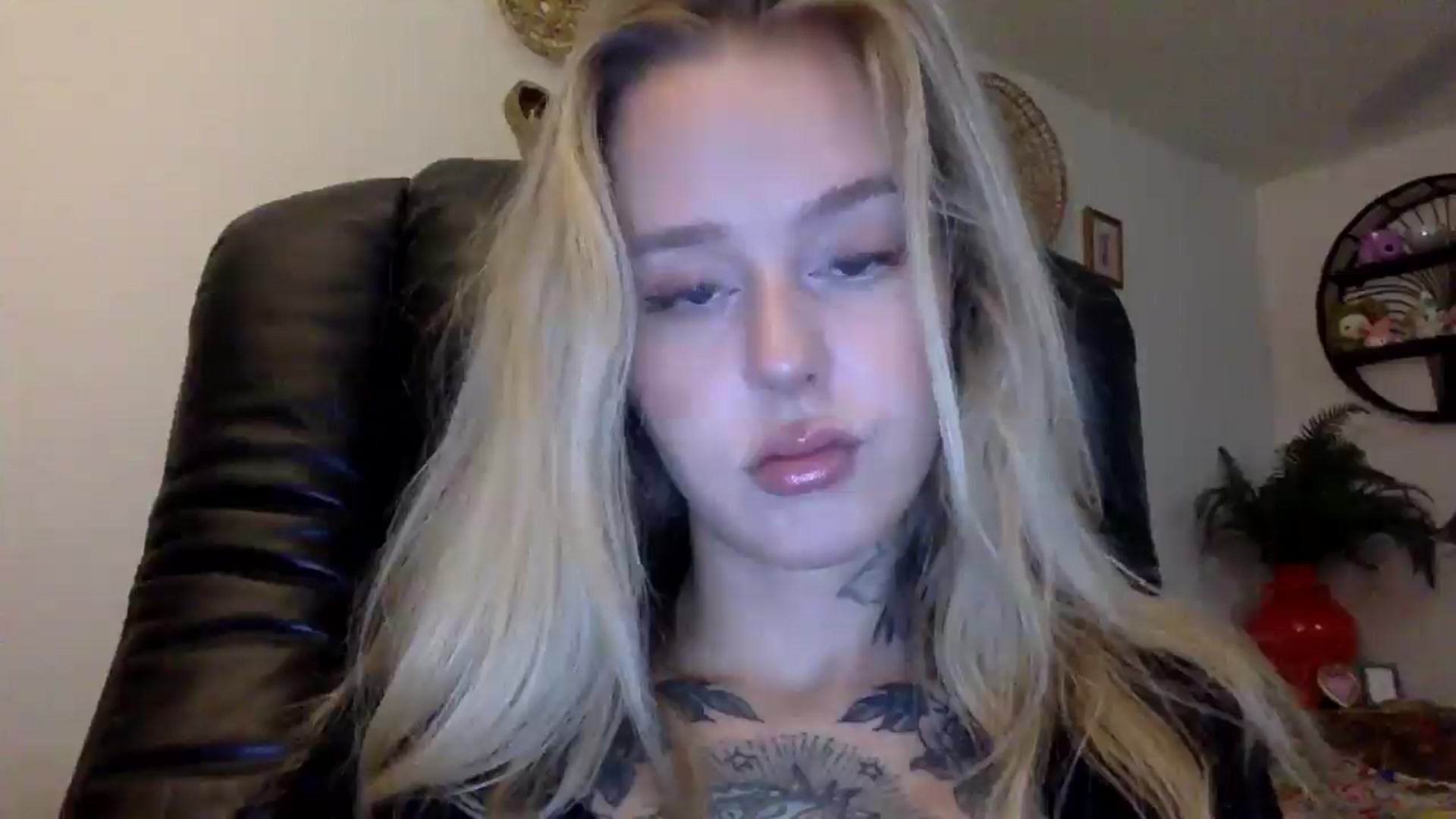 Gallery image thumbnail from bunnygirl's myfreecams stream on, 12/11/2025, 16:23 image 16 of 20