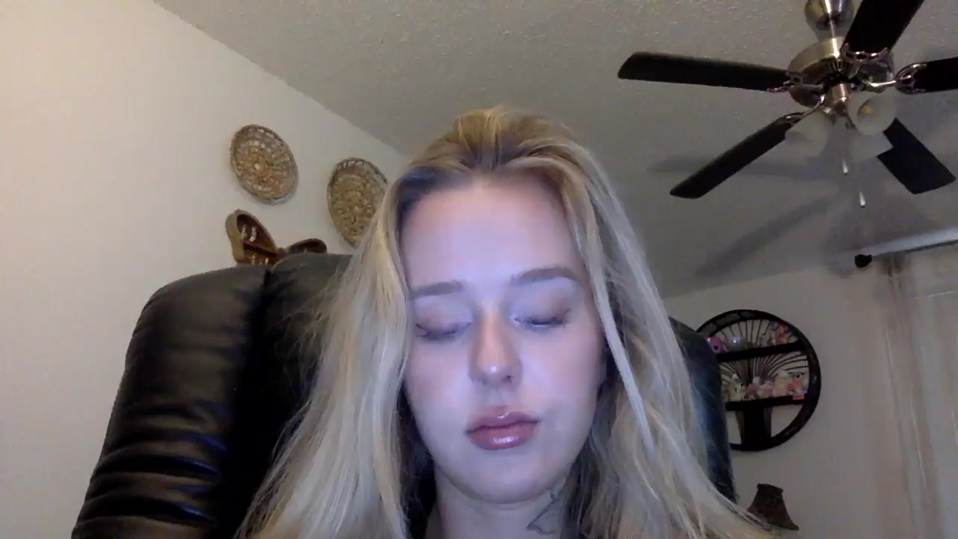 Gallery image thumbnail from bunnygirl's myfreecams stream on, 12/11/2025, 16:23 image 12 of 20