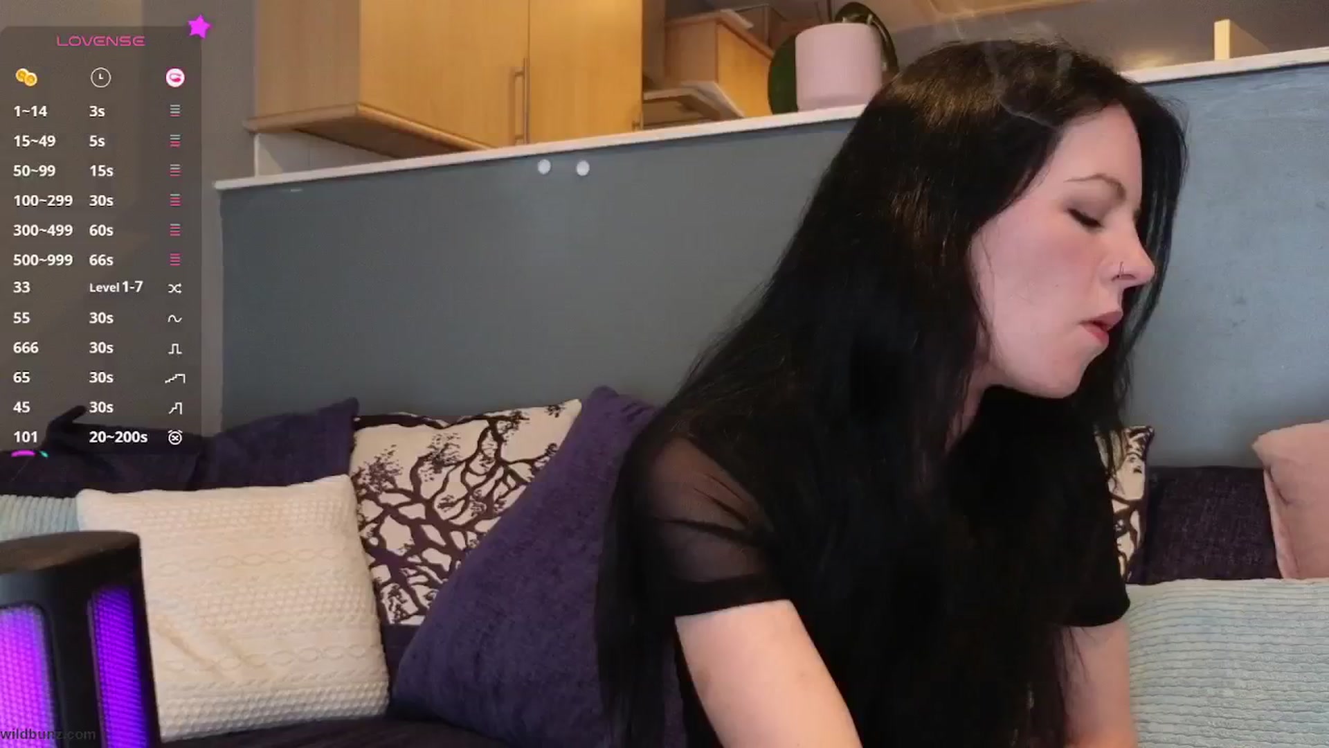 Gallery image thumbnail from bunz_x's myfreecams stream on, 06/02/2025, 14:09 image 2 of 20