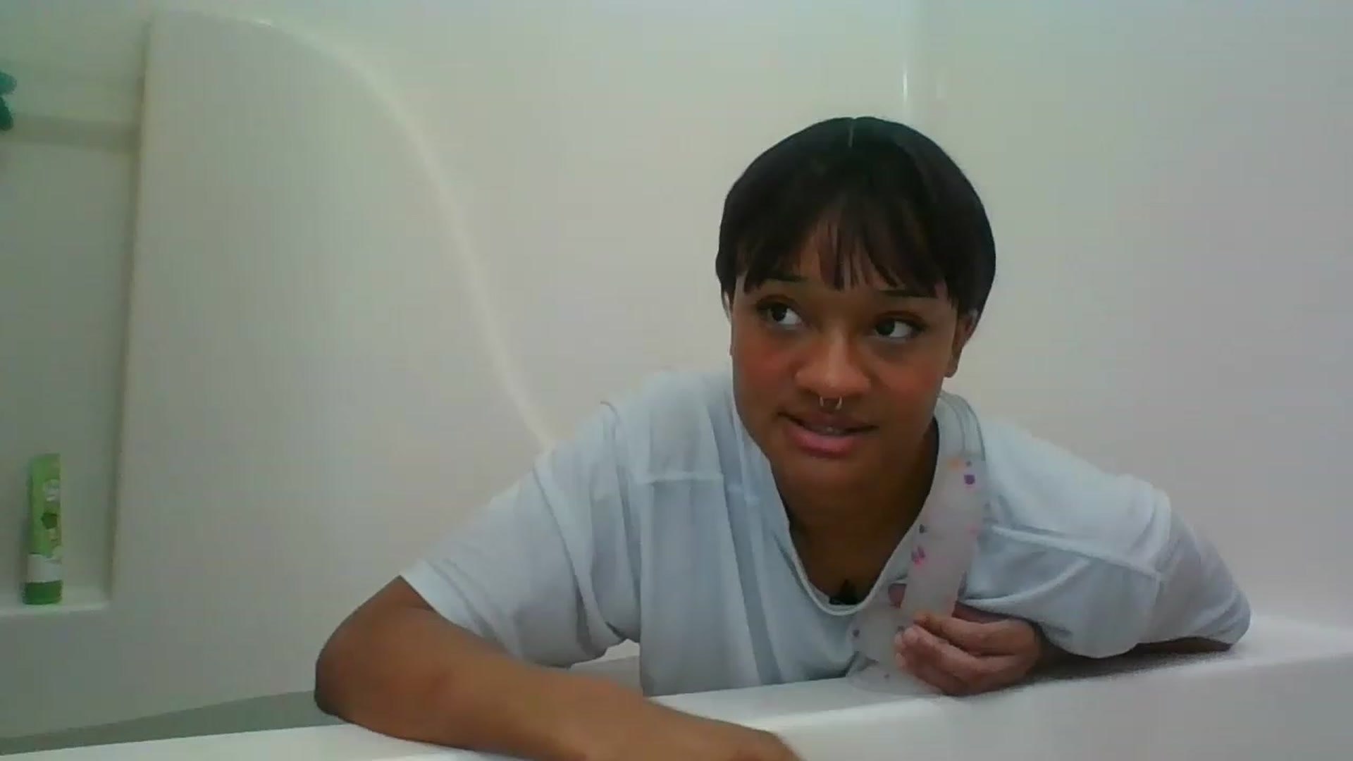 Gallery image thumbnail from bustybarbie_'s myfreecams stream on, 11/20/2022, 03:38 image 13 of 20