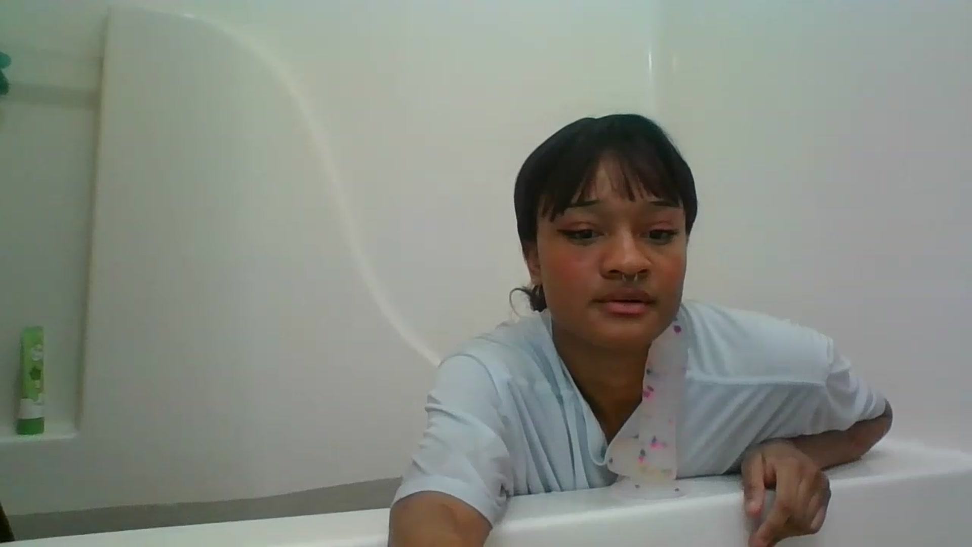 Gallery image thumbnail from bustybarbie_'s myfreecams stream on, 11/20/2022, 03:38 image 10 of 20