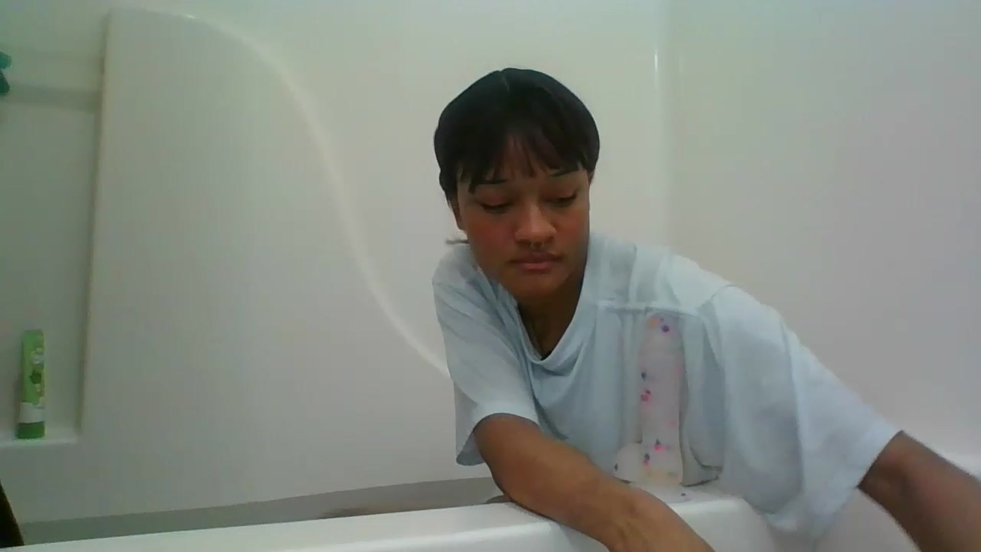 Gallery image thumbnail from bustybarbie_'s myfreecams stream on, 11/20/2022, 03:38 image 7 of 20