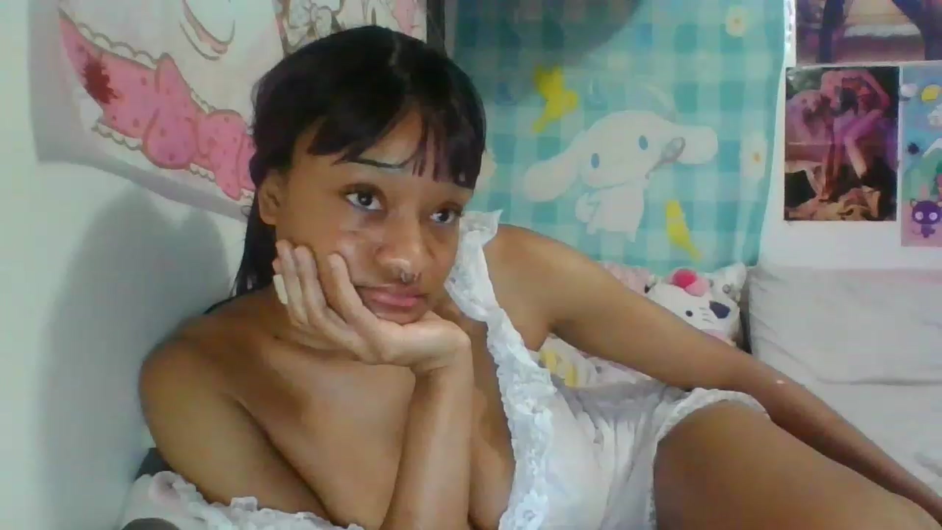 Gallery image thumbnail from bustybarbie_'s myfreecams stream on, 11/20/2022, 04:50 image 19 of 20