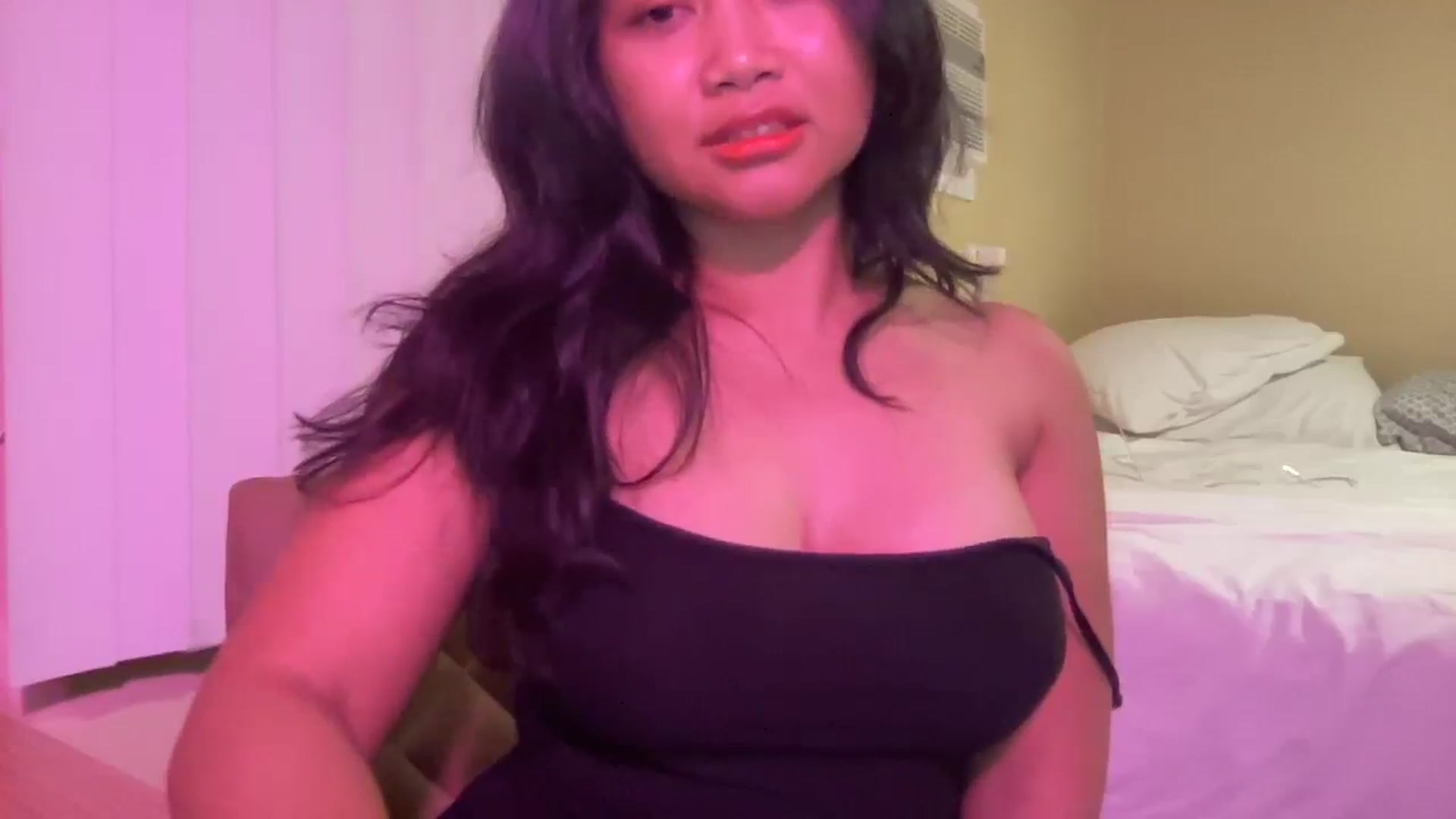 Gallery image thumbnail from buttercupss's myfreecams stream on, 03/07/2025, 08:20 image 9 of 20