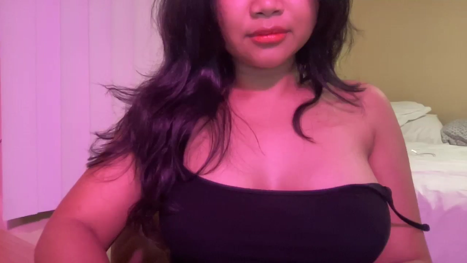 Gallery image thumbnail from buttercupss's myfreecams stream on, 03/07/2025, 08:20 image 12 of 20