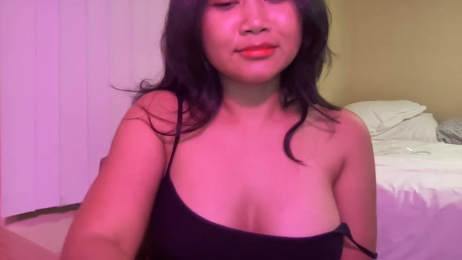 Gallery image thumbnail from buttercupss's myfreecams stream on, 03/07/2025, 08:20 image 5 of 20