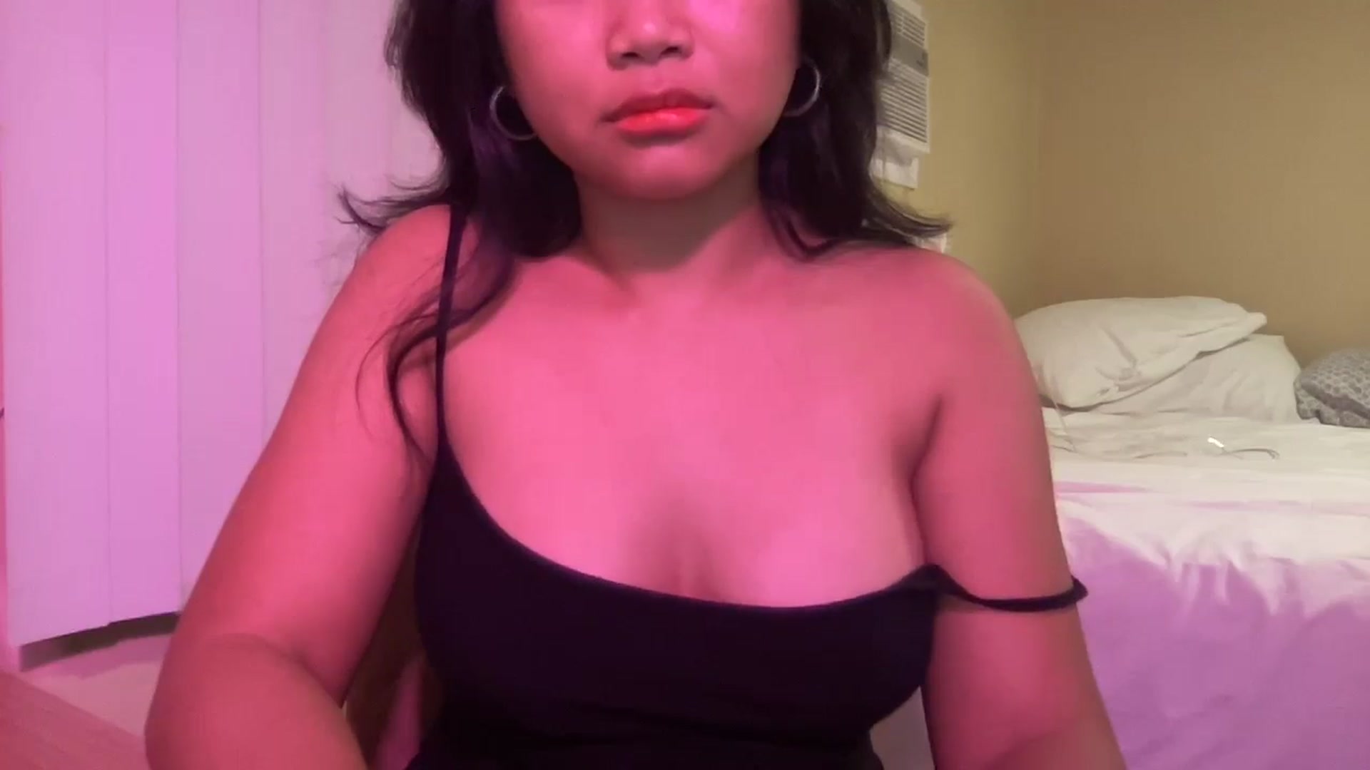 Gallery image thumbnail from buttercupss's myfreecams stream on, 03/07/2025, 08:20 image 14 of 20