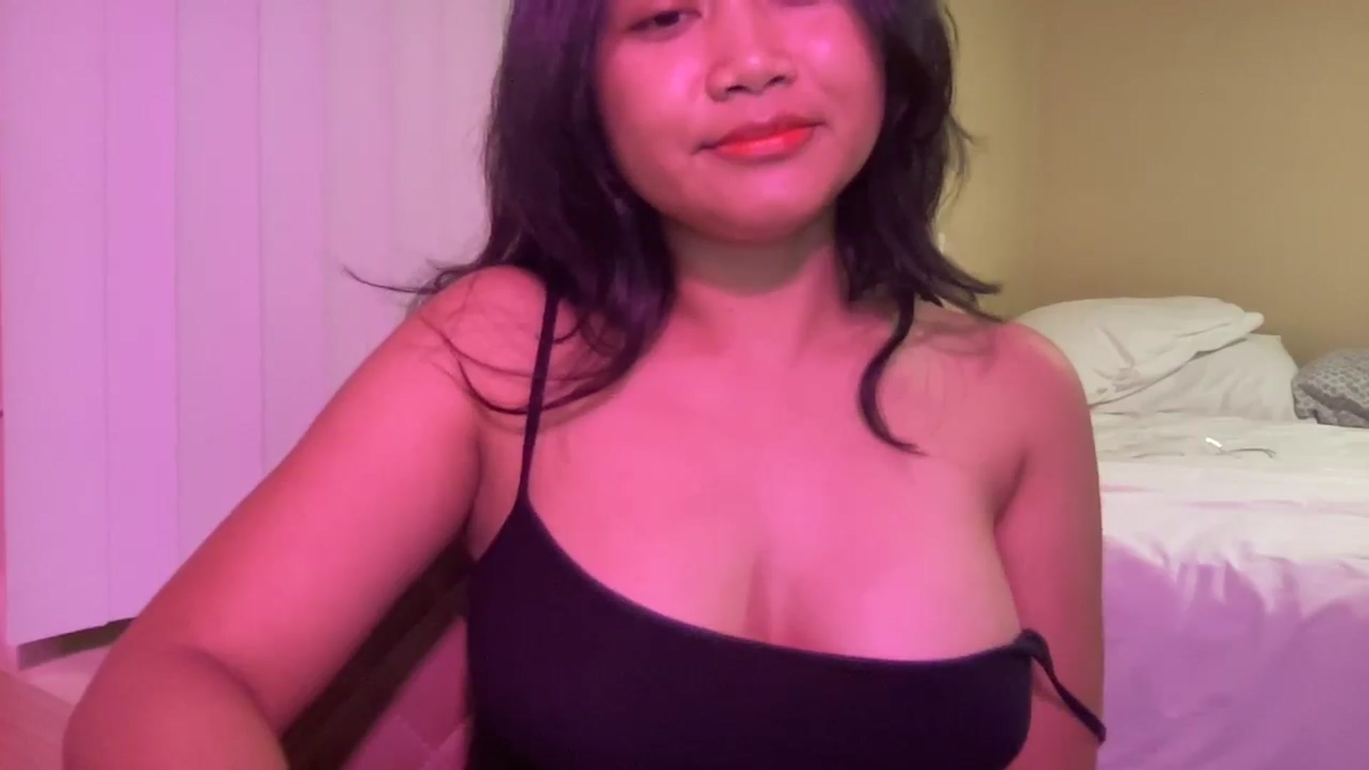 Gallery image thumbnail from buttercupss's myfreecams stream on, 03/07/2025, 08:20 image 6 of 20