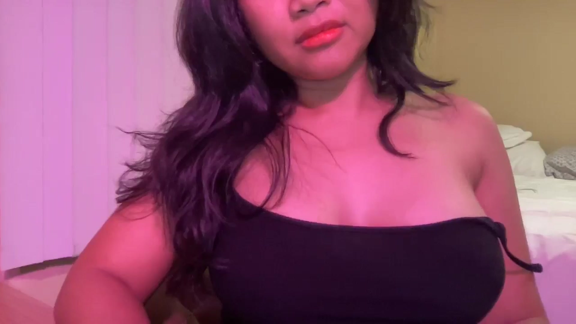 Gallery image thumbnail from buttercupss's myfreecams stream on, 03/07/2025, 08:20 image 11 of 20