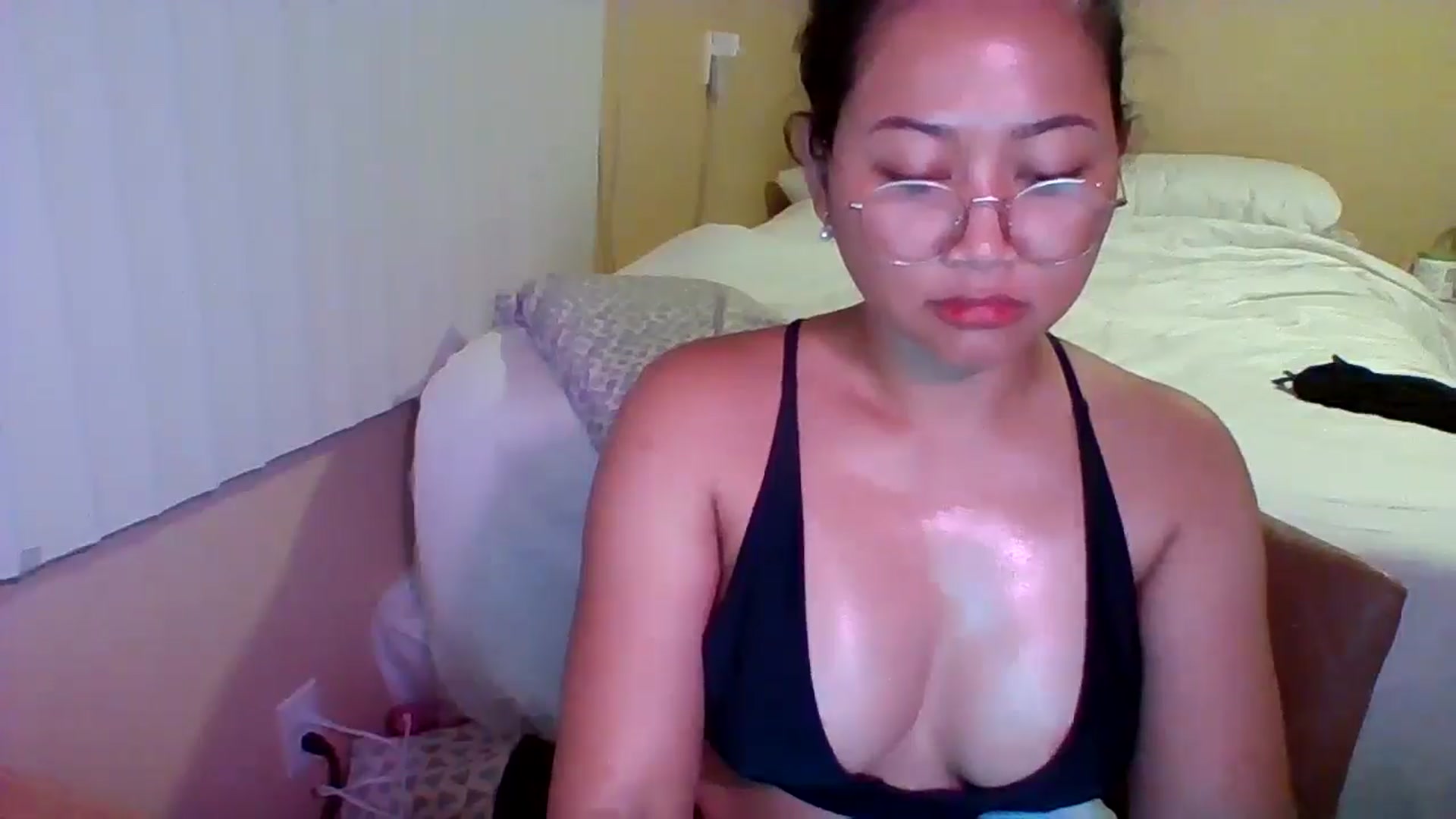 Gallery image thumbnail from buttercupss's myfreecams stream on, 03/19/2025, 23:42 image 5 of 20
