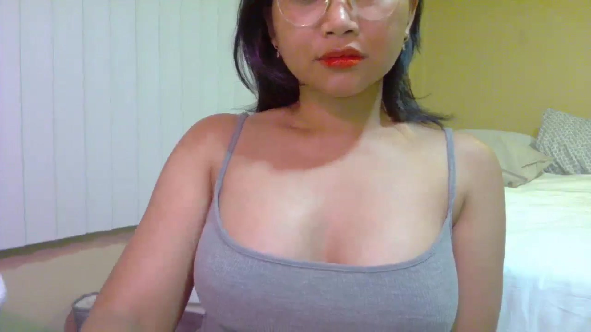Gallery image thumbnail from buttercupss's myfreecams stream on, 03/23/2025, 10:02 image 9 of 20